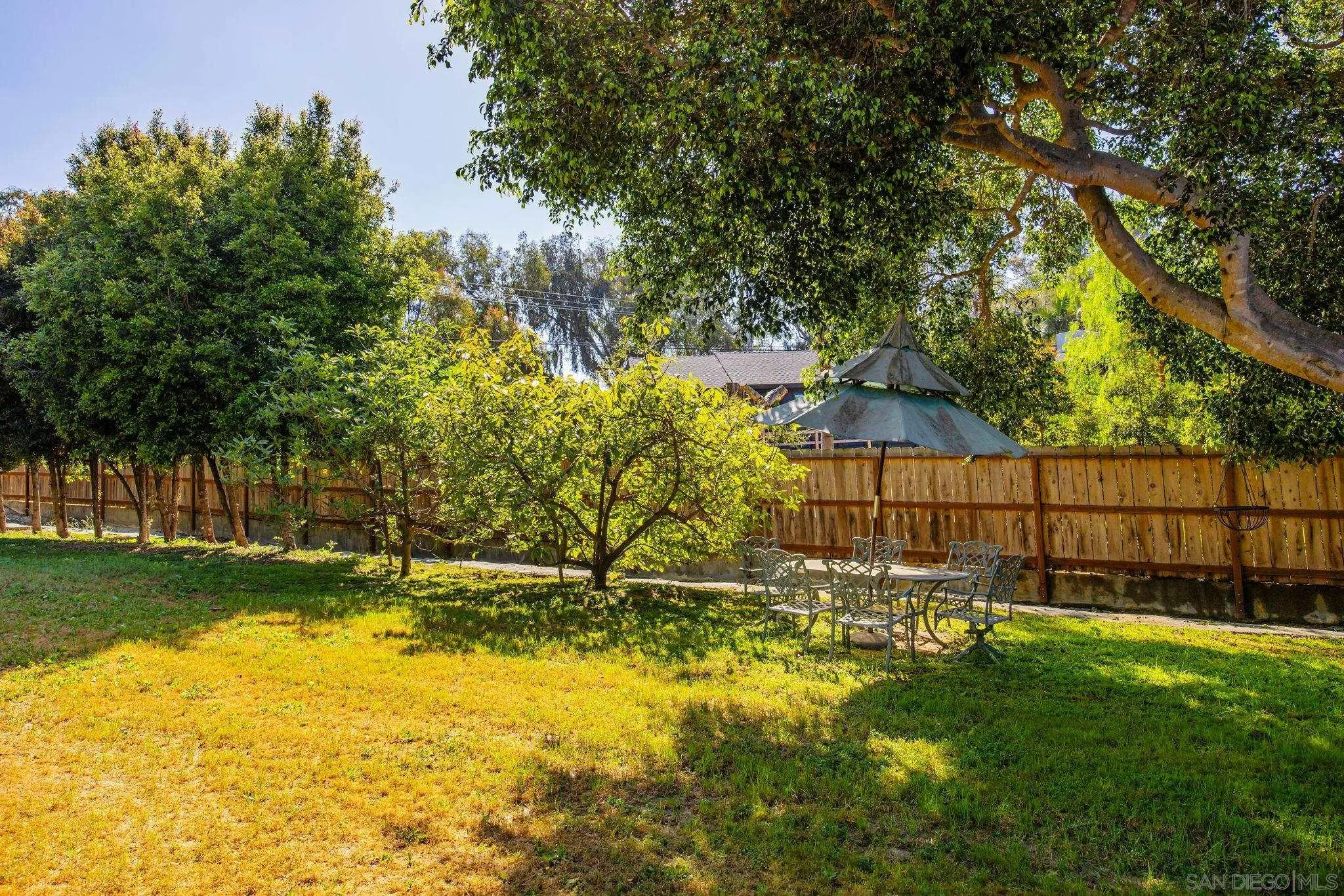 https://cdn.realtyfeed.com/cdn/127/260012874/e793984f4e8c35da17d6edf2c1e4af57.webp