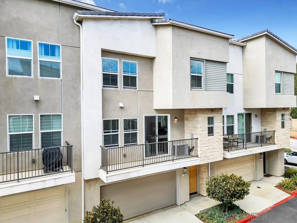 Photo #3: 260012875 Listing: Photo #3