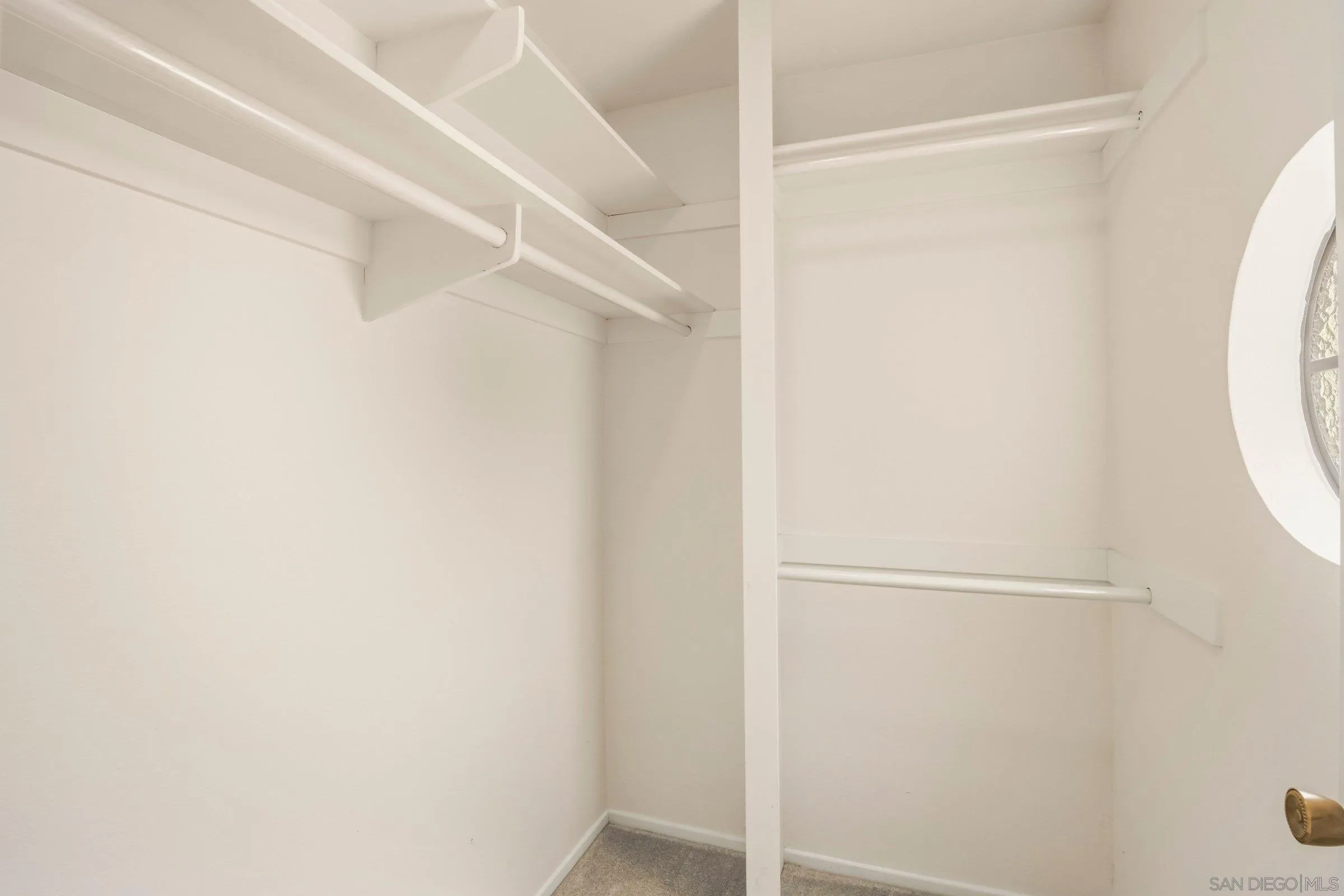Photo #16: 260012877 Listing: Photo #16