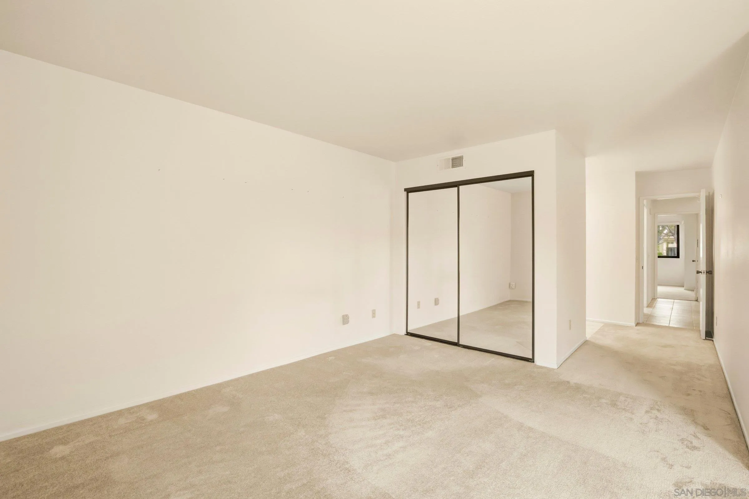 Photo #10: 260012877 Listing: Photo #10