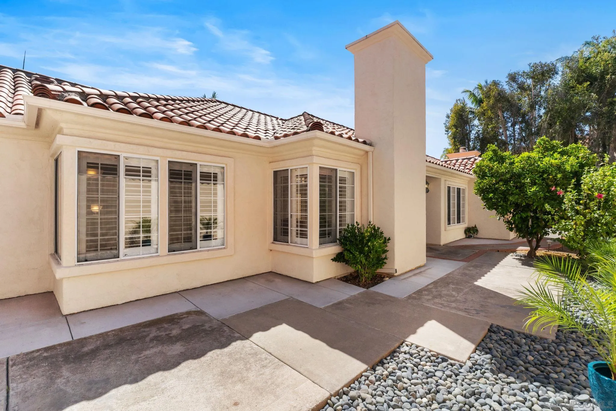 https://cdn.realtyfeed.com/cdn/127/260012881/29e1616c602d596fadf81b8ecfd2a7cd.webp