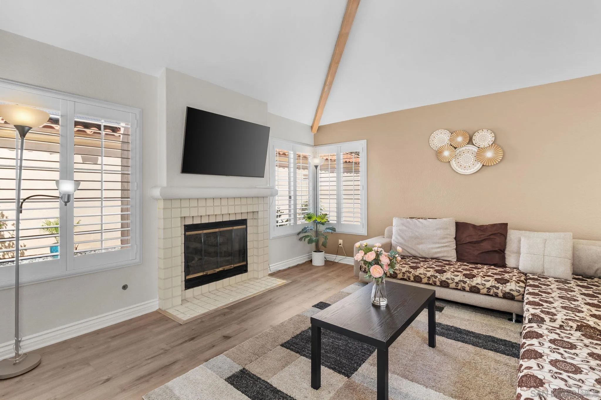 https://cdn.realtyfeed.com/cdn/127/260012881/6785750e26e935dad4d0c80fdc3d390b.webp