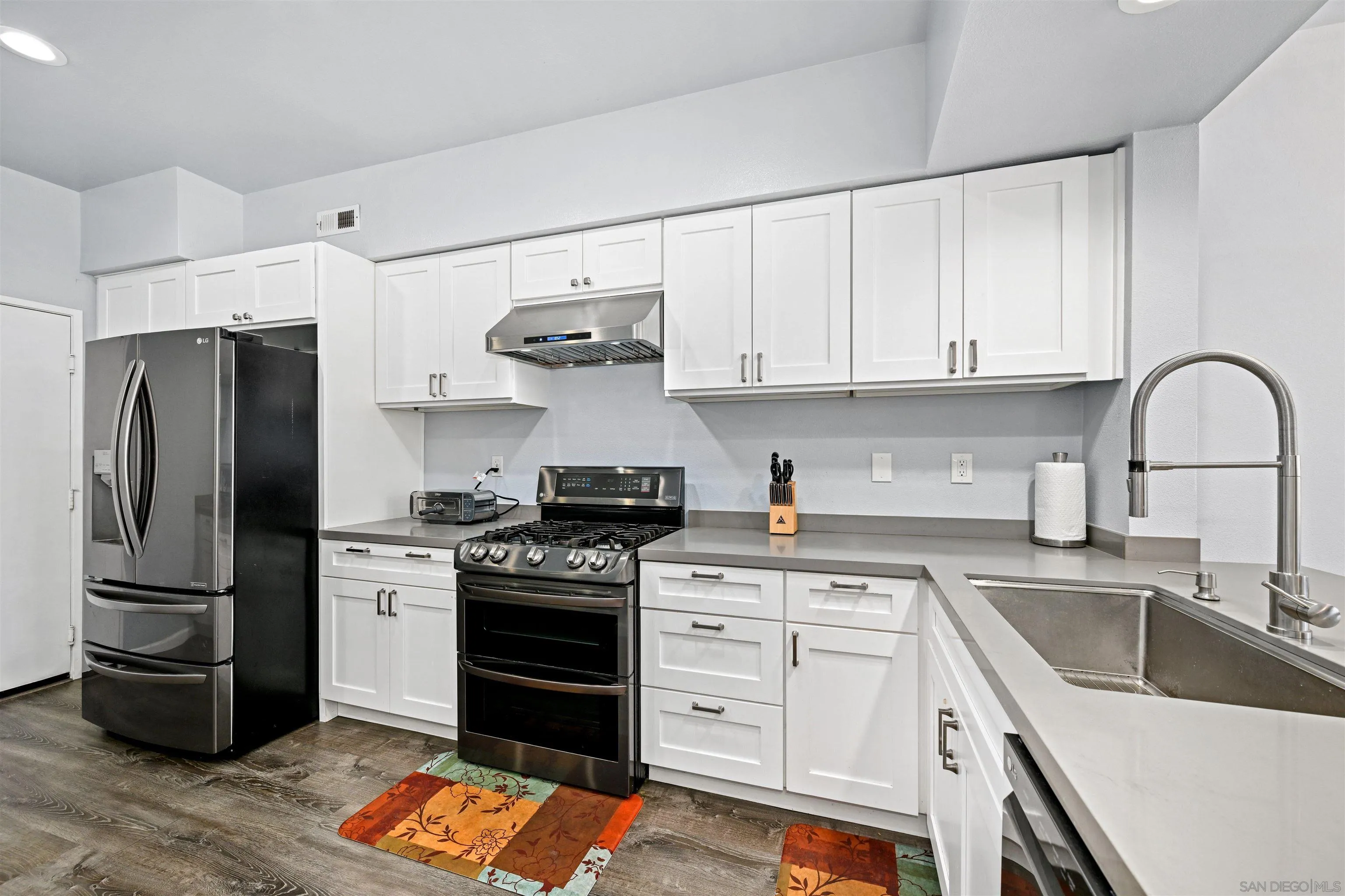 Photo #6: 260012883 Listing: Photo #6