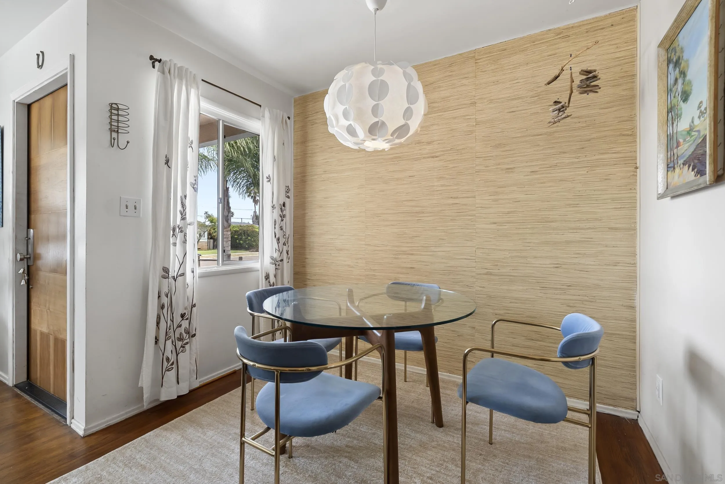 https://cdn.realtyfeed.com/cdn/127/260012884/457d38853d94702f0fa6dc1b9b3f20bf.webp