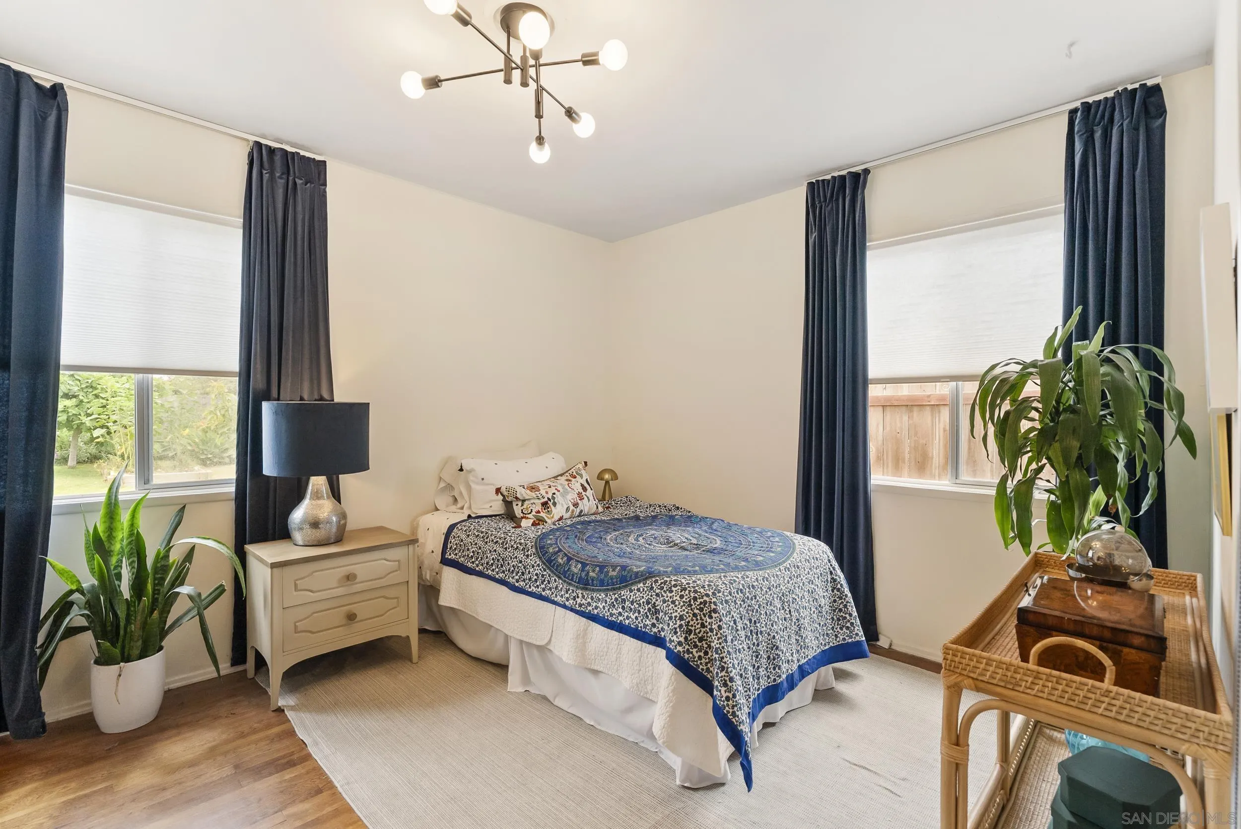 https://cdn.realtyfeed.com/cdn/127/260012884/b523f1dc4c4002a7b5db6b47ec6f2a08.webp