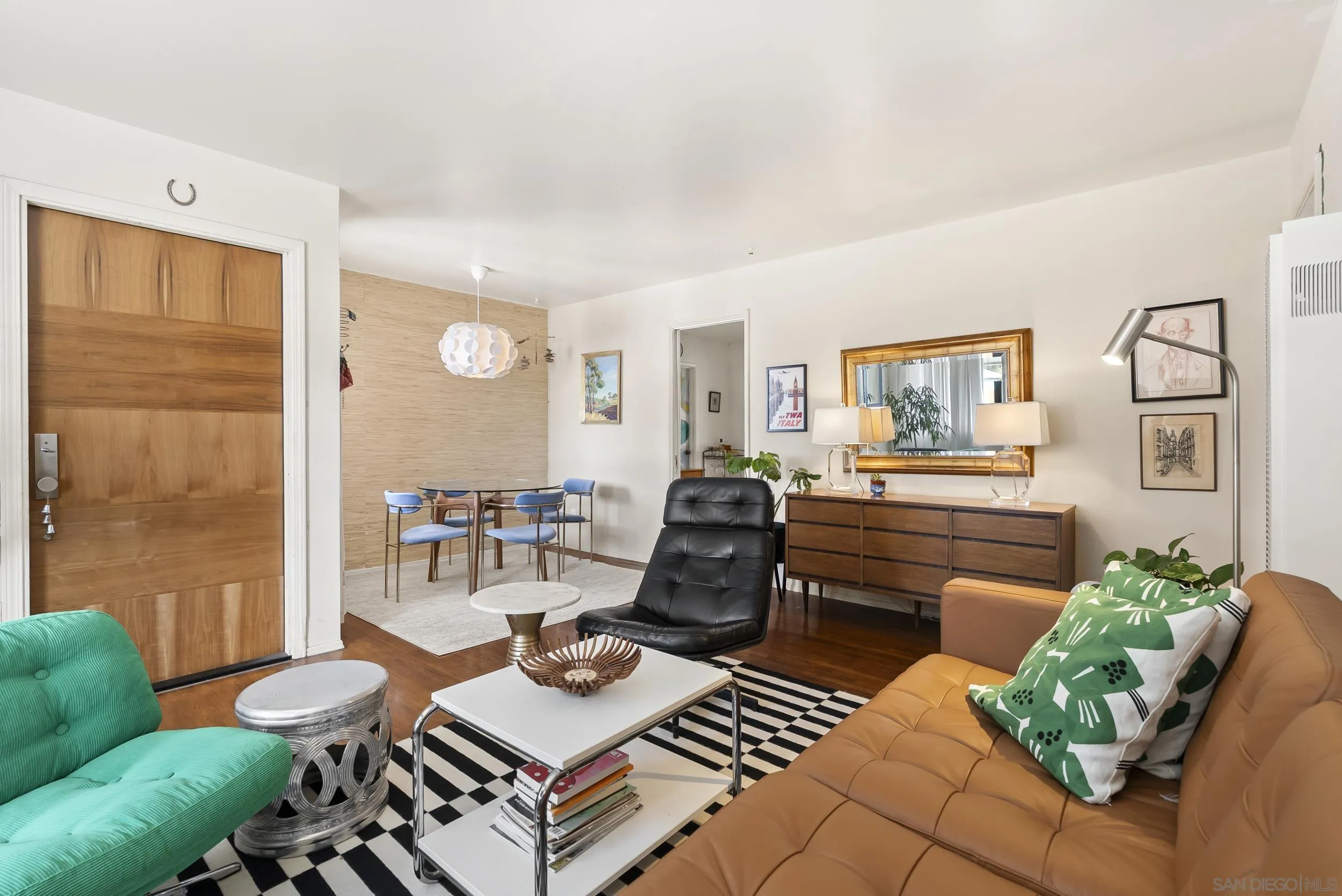 https://cdn.realtyfeed.com/cdn/127/260012884/c15d5b5b44ab48c79a932dcb0c5e5d25.webp