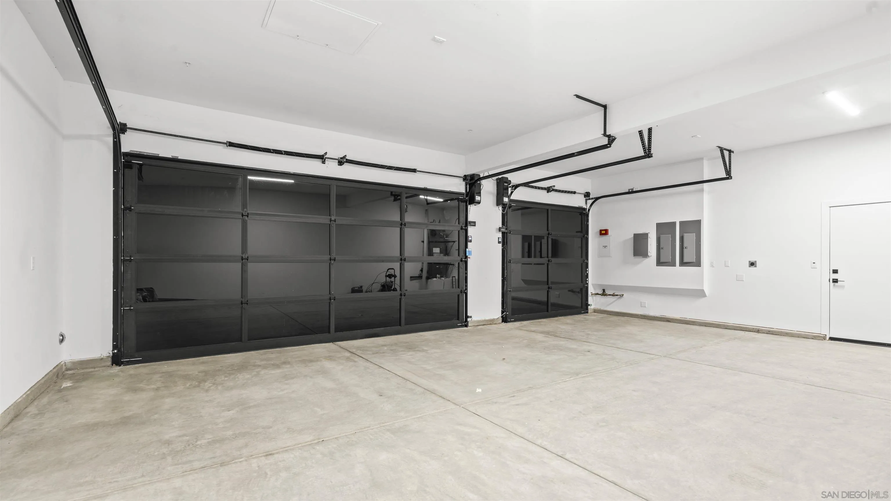 https://cdn.realtyfeed.com/cdn/127/260012885/076993575c66ccbda05600fbd61a67f4.webp
