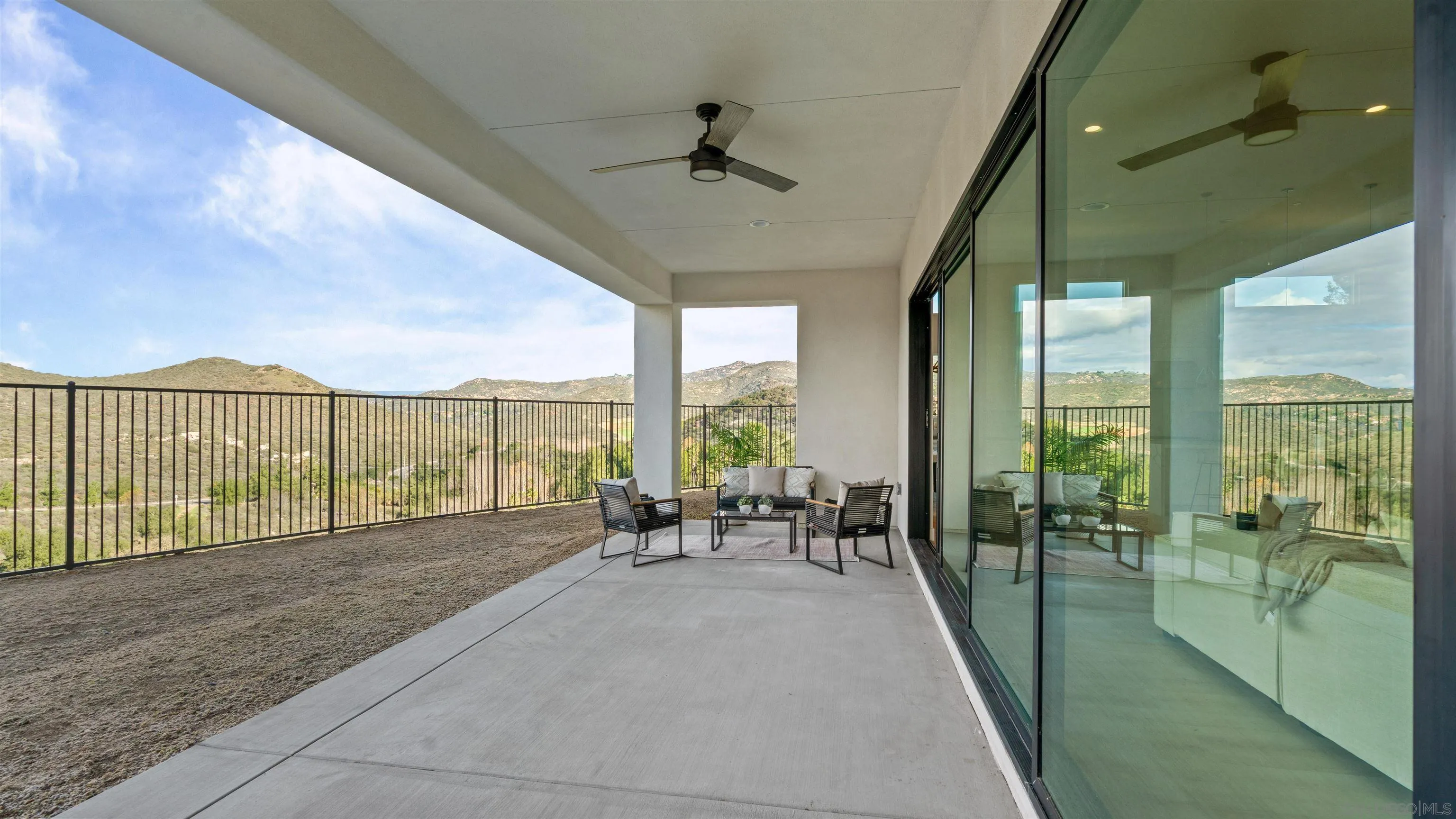 https://cdn.realtyfeed.com/cdn/127/260012885/157f140a6affccf0cd3f4a97207e745b.webp