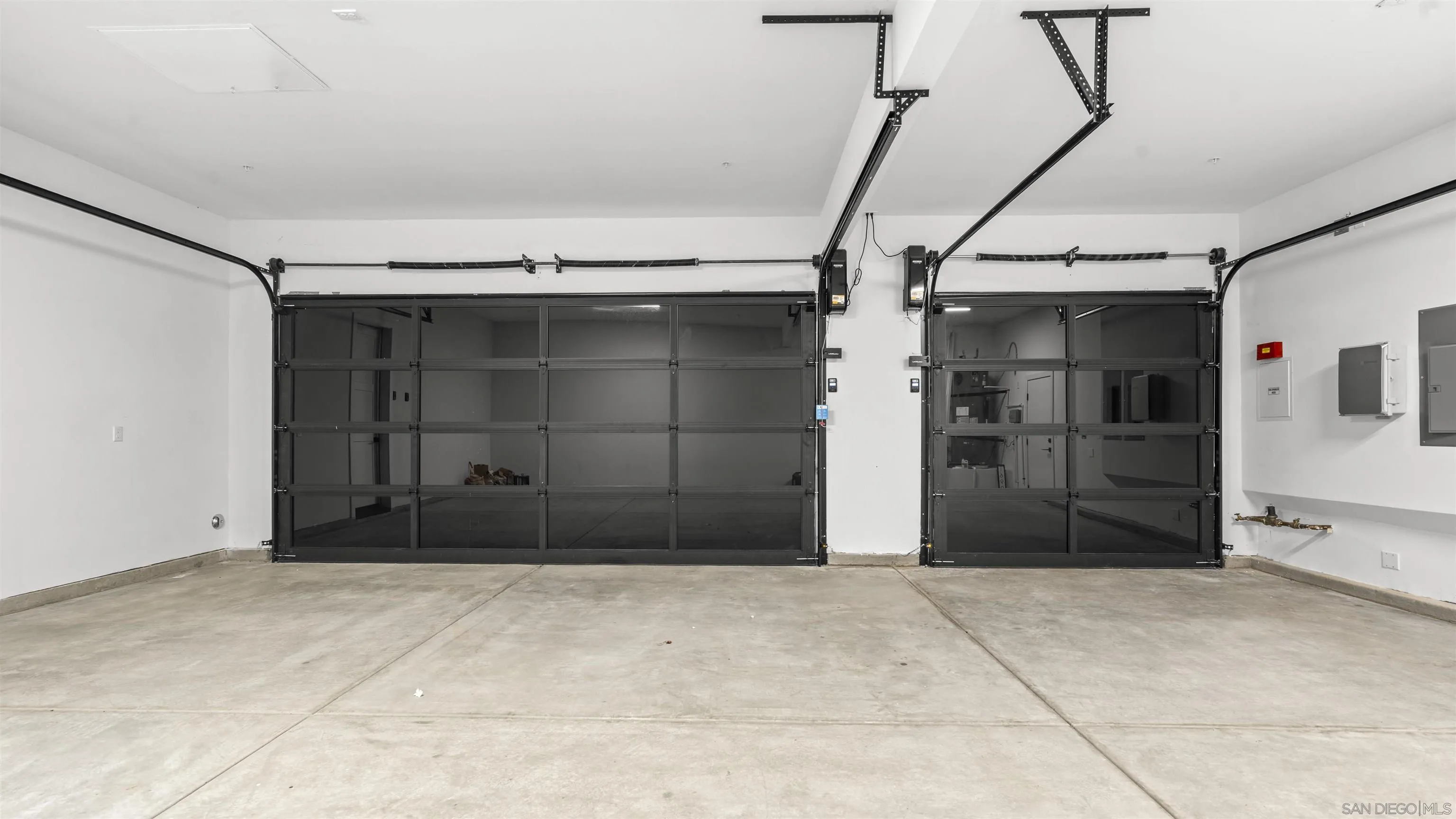 https://cdn.realtyfeed.com/cdn/127/260012885/4d5df09007125292ab88f49828d9e60d.webp