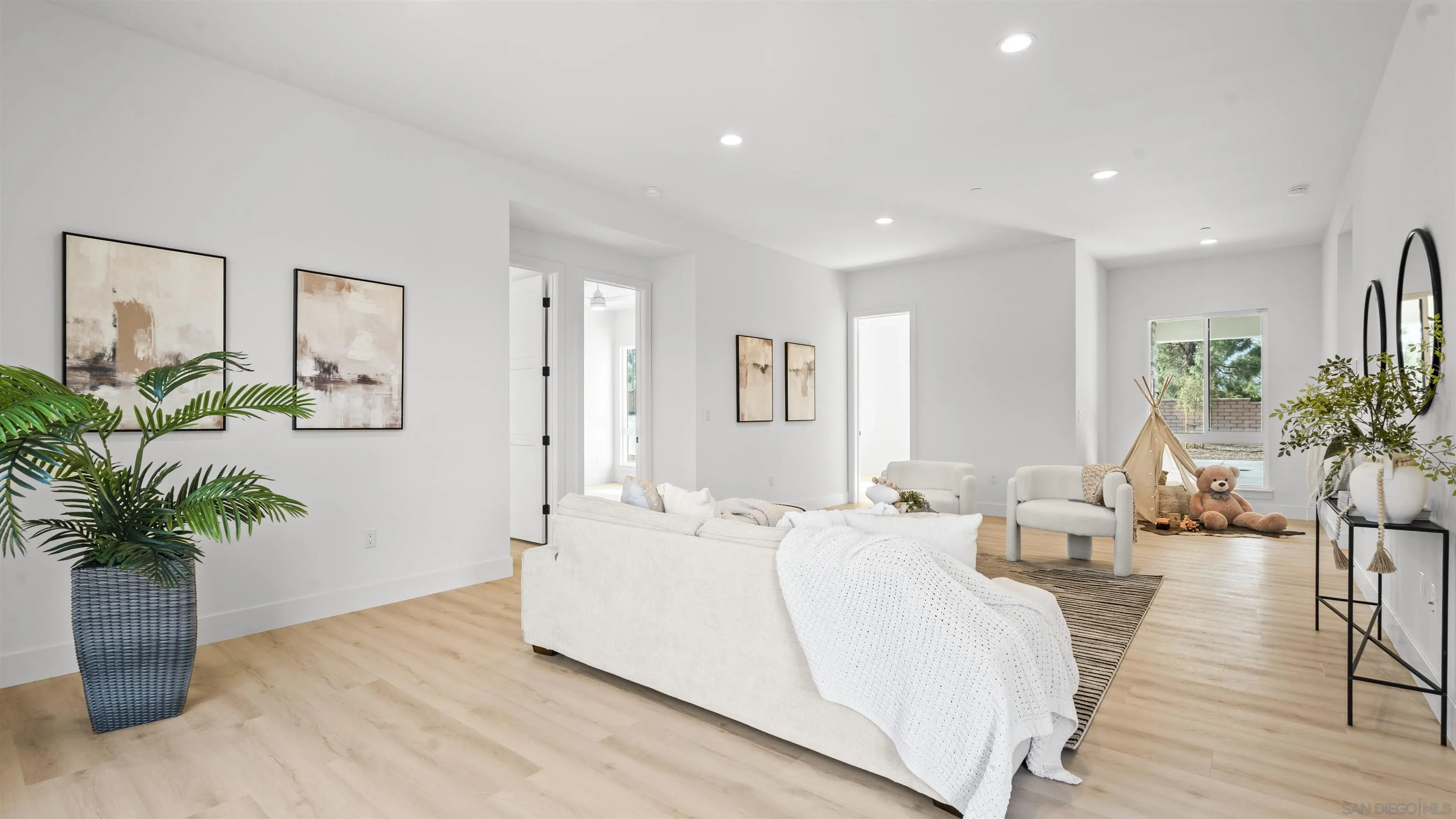 https://cdn.realtyfeed.com/cdn/127/260012885/d7f0baa5d4d9cb8926d18376f748676d.webp