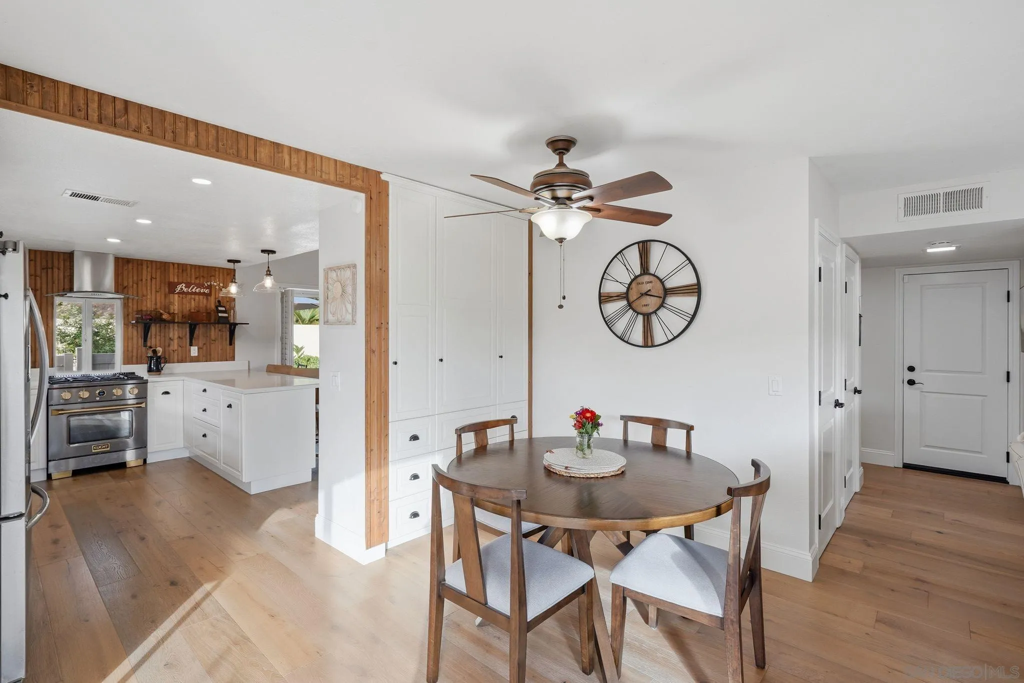 https://cdn.realtyfeed.com/cdn/127/260012890/1fb42c3be1c3646b619f55bca8d2b4a7.webp
