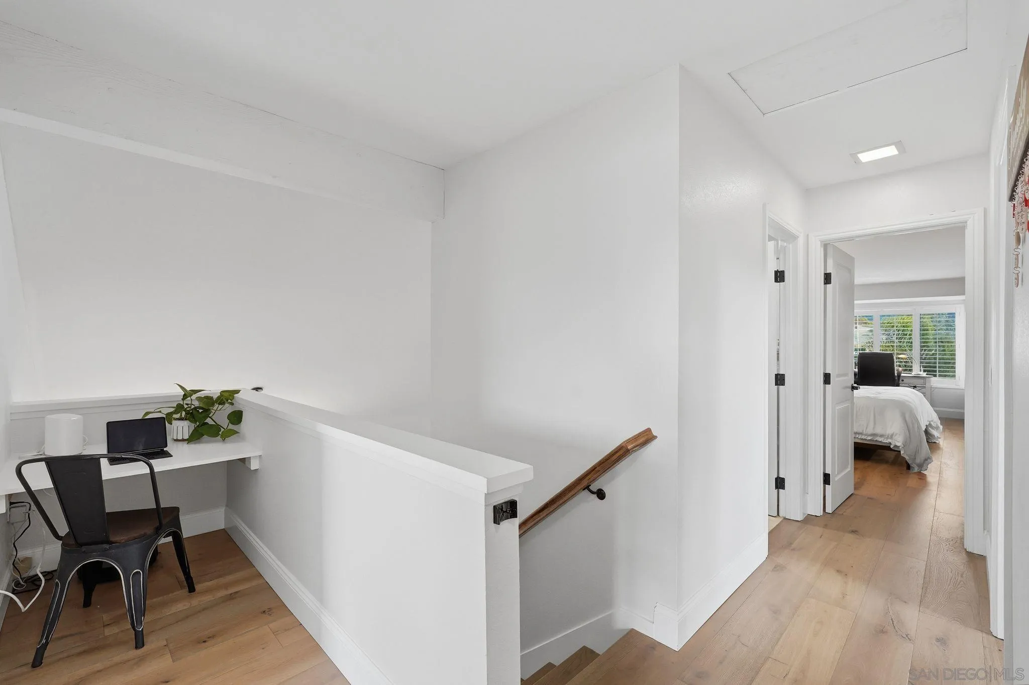 https://cdn.realtyfeed.com/cdn/127/260012890/ac5f9712e0e32c126a5b269e1c5603d8.webp