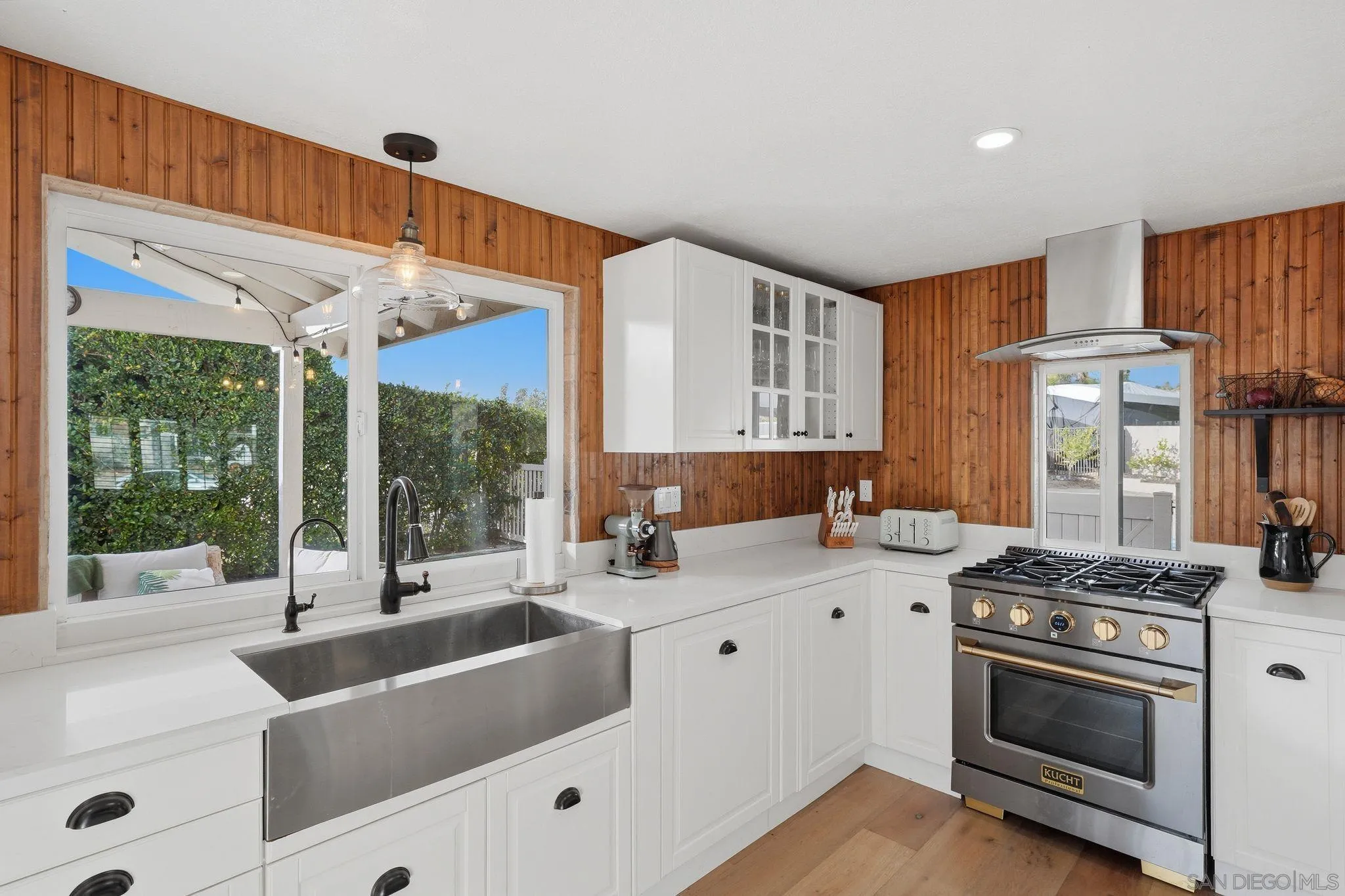 https://cdn.realtyfeed.com/cdn/127/260012890/c733a4106a8df065d5b1a07e7d29c110.webp