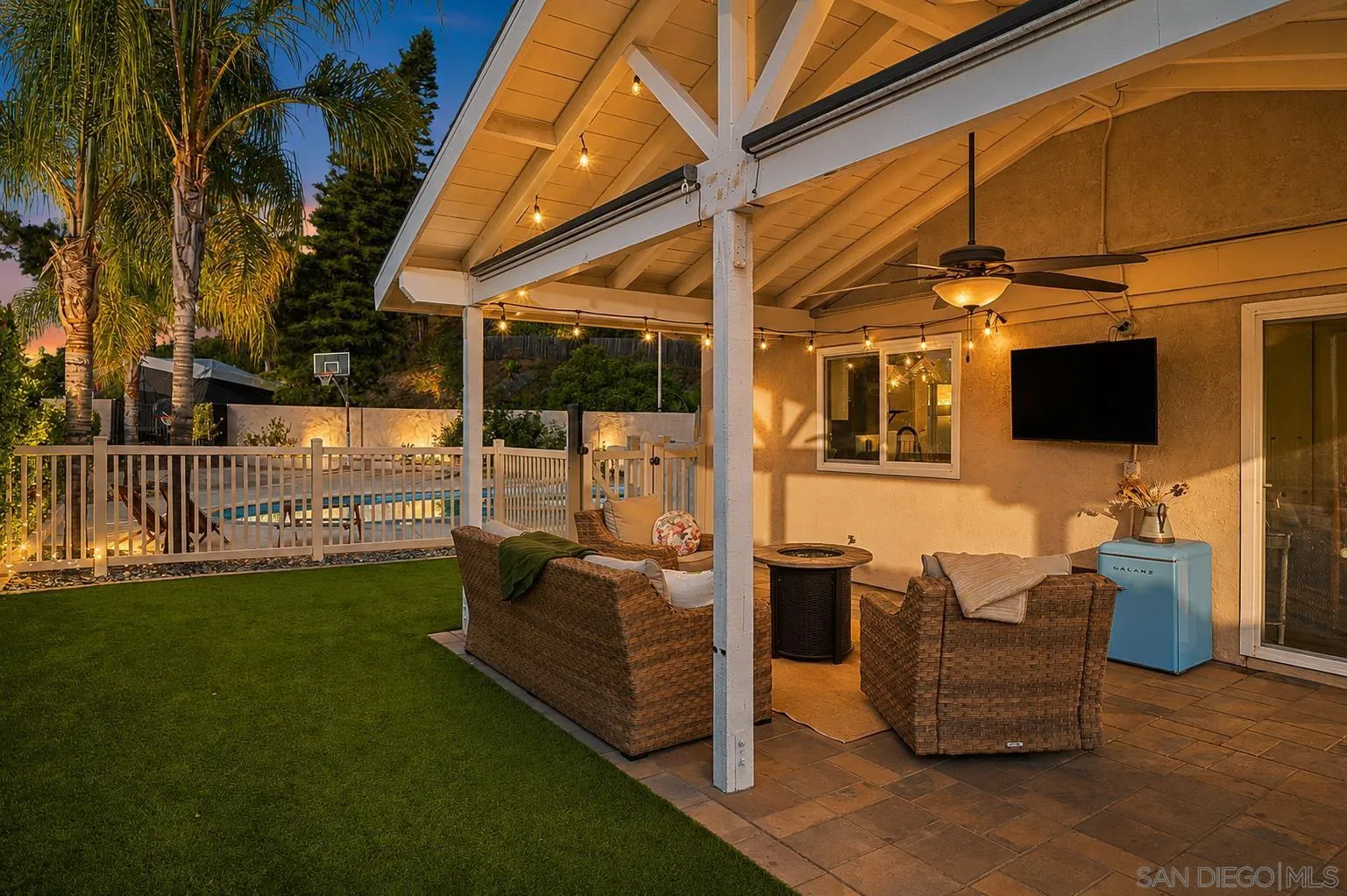 https://cdn.realtyfeed.com/cdn/127/260012890/ee62d9d8c90ebbf63de1c5c065fd9d6b.webp