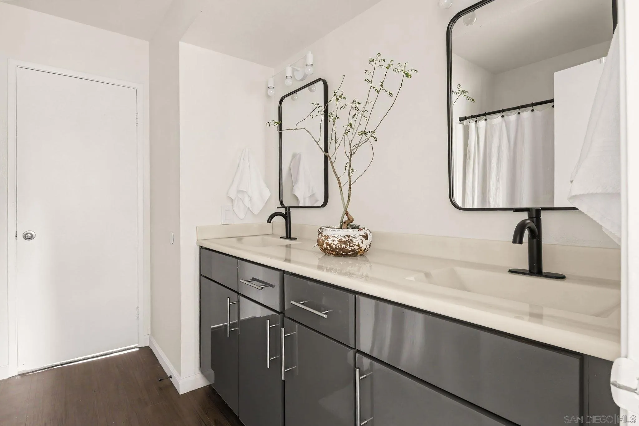 Photo #15: 260012892 Listing: Photo #15