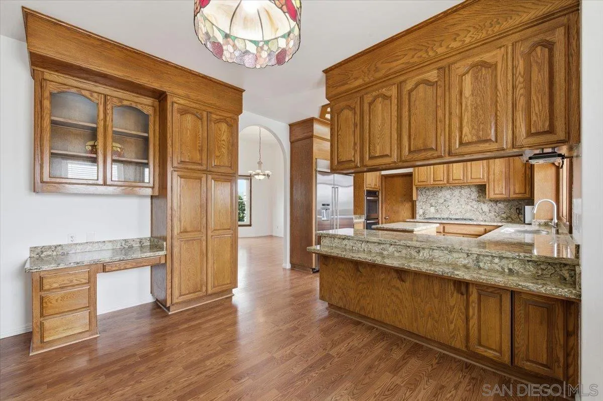 https://cdn.realtyfeed.com/cdn/127/260012893/10cae36ad9430030df657de3463c6e45.webp