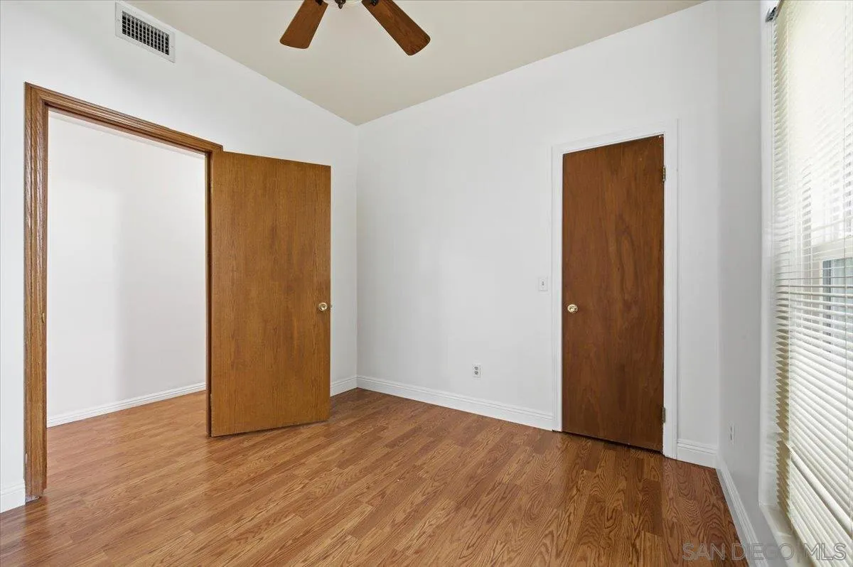 https://cdn.realtyfeed.com/cdn/127/260012893/1d077cfdbee82c999fdb6ae0b2f88ef5.webp