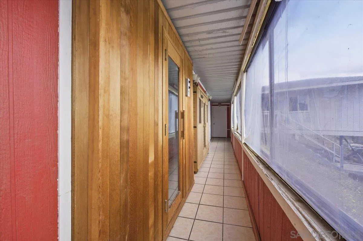 https://cdn.realtyfeed.com/cdn/127/260012893/3b8bc62c61133e1d77387485aeaee5ee.webp