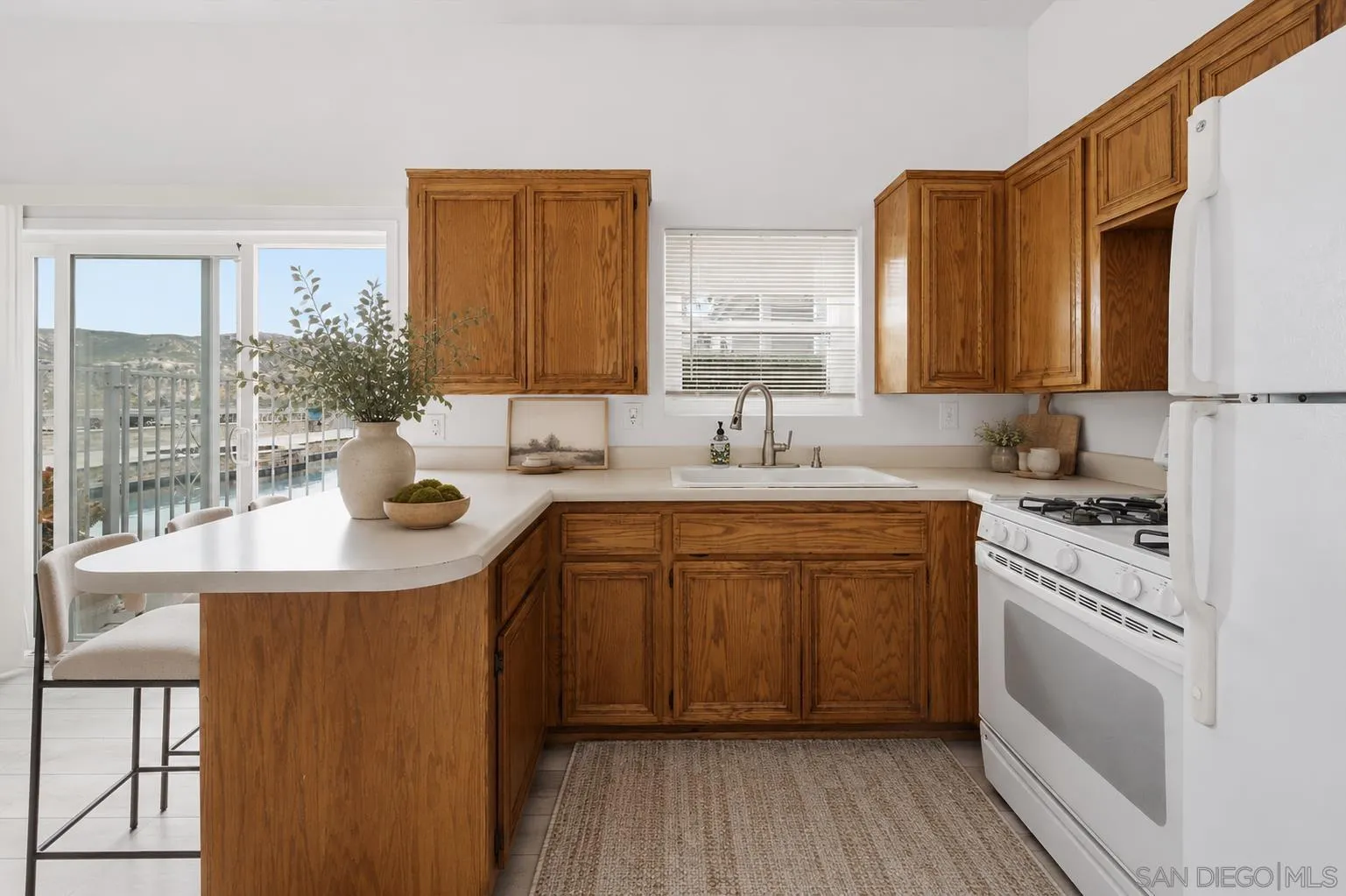 https://cdn.realtyfeed.com/cdn/127/260012893/5b200e3557e55869134c00f32fcd67a7.webp