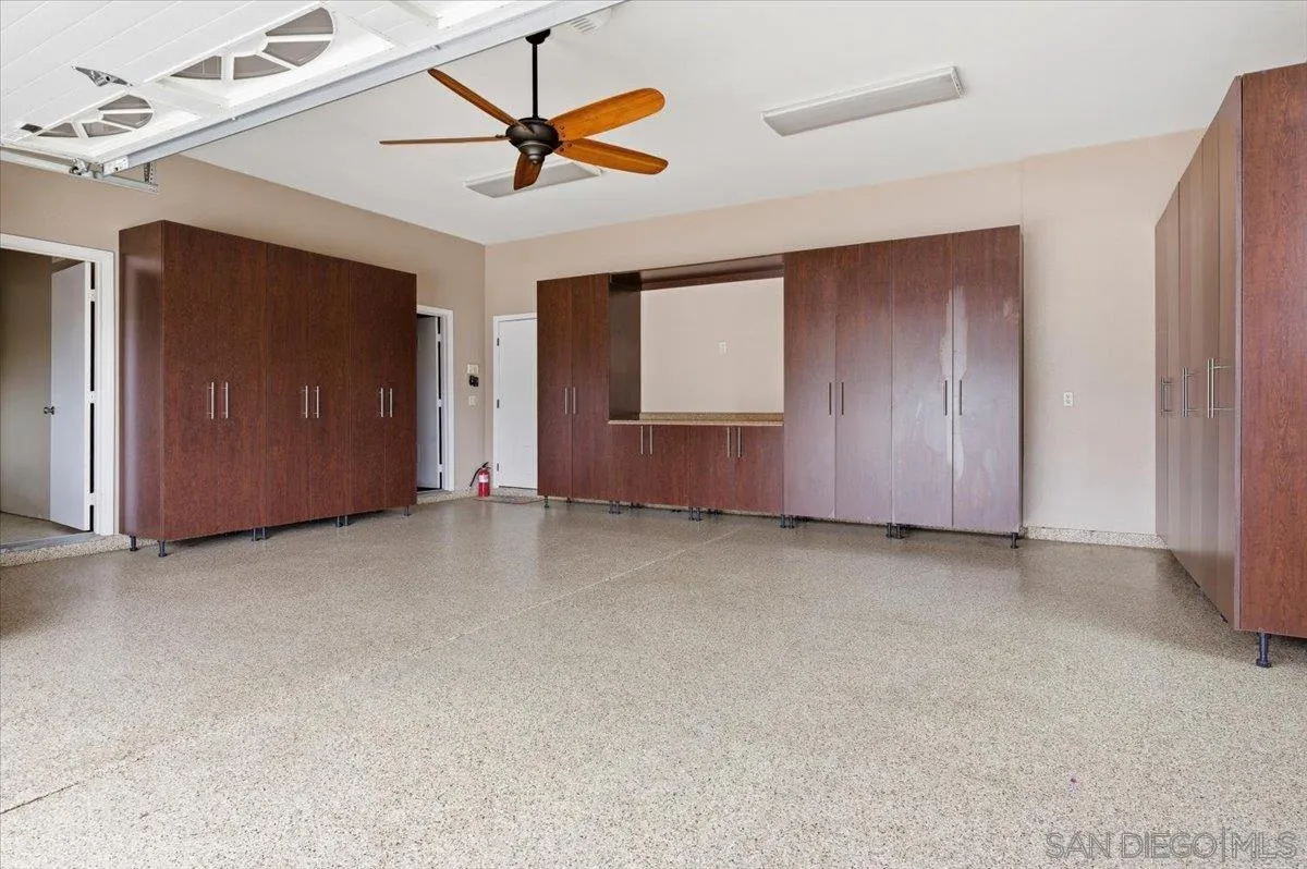 https://cdn.realtyfeed.com/cdn/127/260012893/7c2aca392ac67845361a3cd75da40248.webp