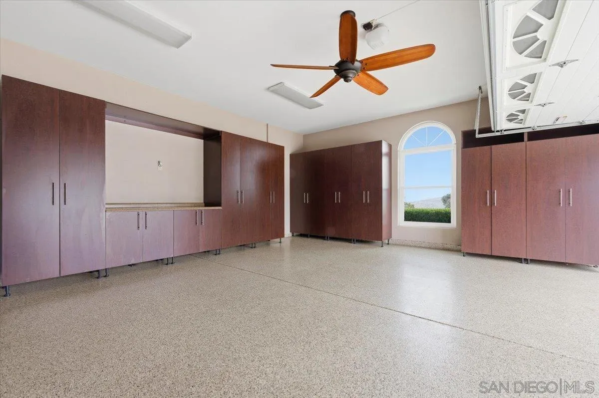 https://cdn.realtyfeed.com/cdn/127/260012893/a694a01542368da3611213d893363e1a.webp