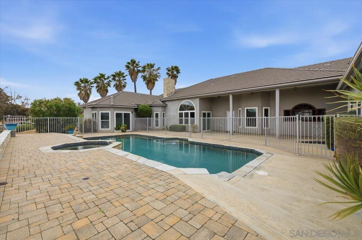 https://cdn.realtyfeed.com/cdn/127/260012893/d1785b56ef2b1974be6db8d5496e71e5.webp