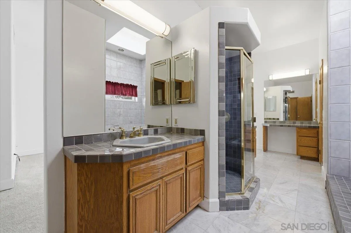 https://cdn.realtyfeed.com/cdn/127/260012893/f5562350373761f641726010c5eb86fd.webp