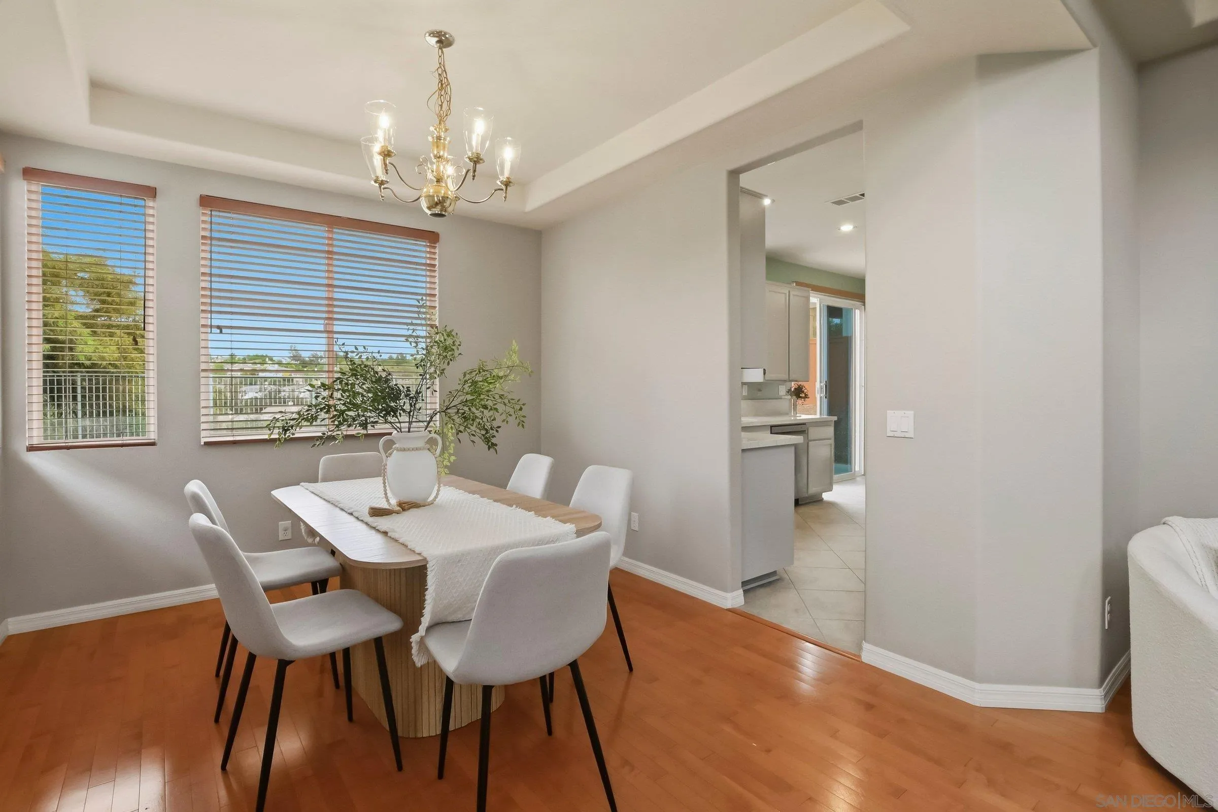 https://cdn.realtyfeed.com/cdn/127/260012894/81f51b729257a87f8f7864a5406179ed.webp
