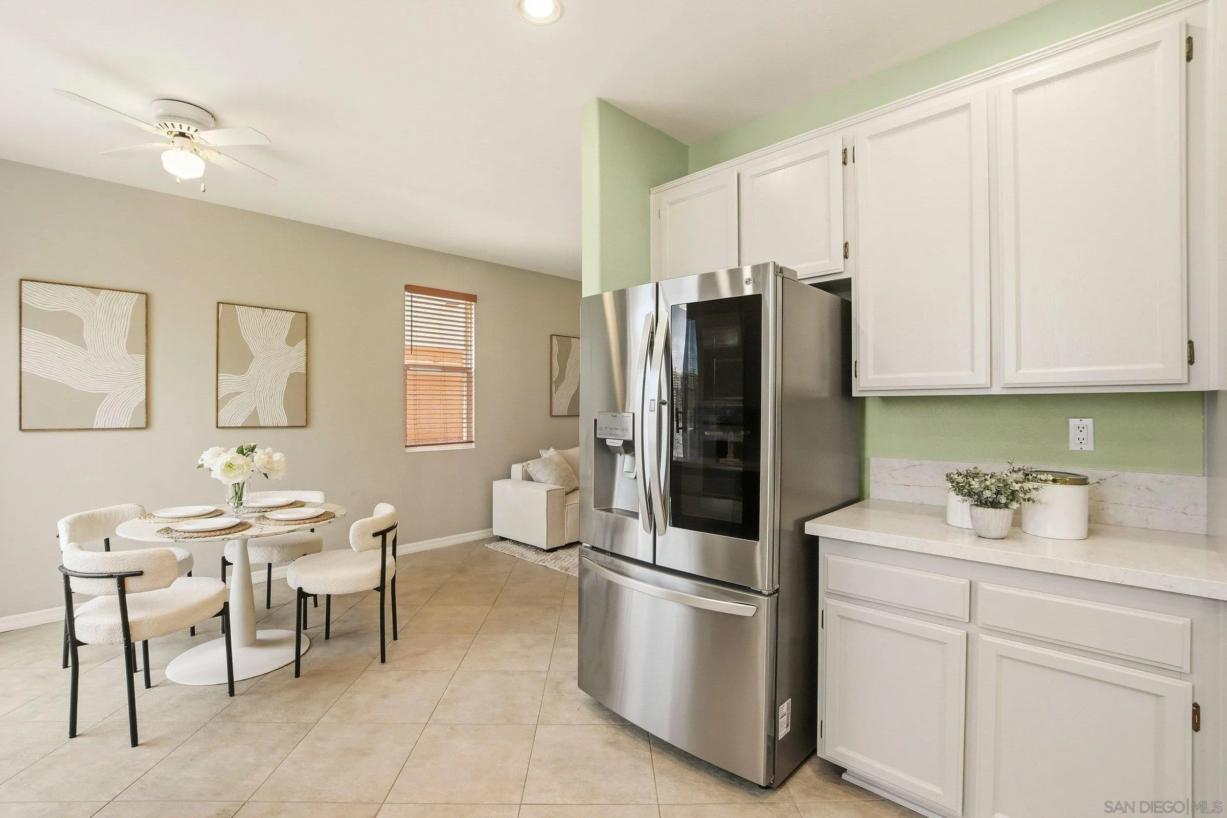 https://cdn.realtyfeed.com/cdn/127/260012894/bc1a65857a134183745d84a83ecae9b9.webp