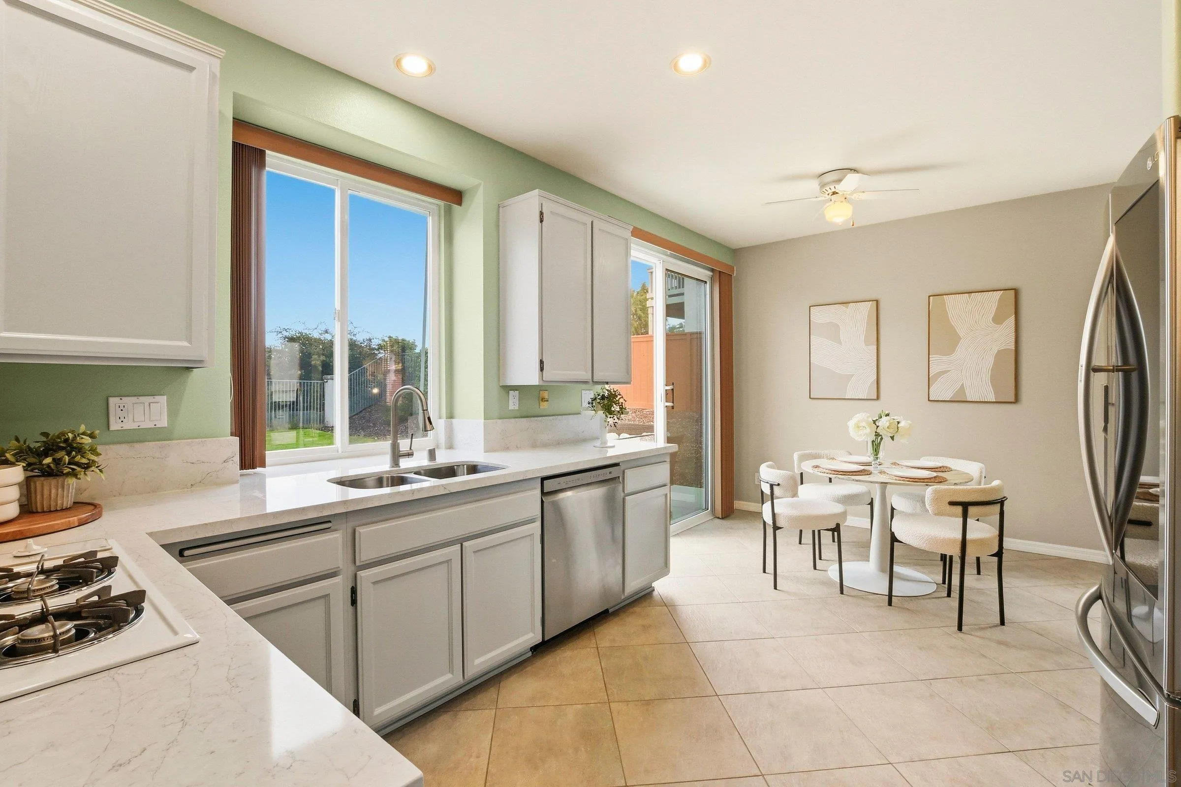 https://cdn.realtyfeed.com/cdn/127/260012894/f6b39f3ed4ccad828aa5cc0a9cbfd37b.webp