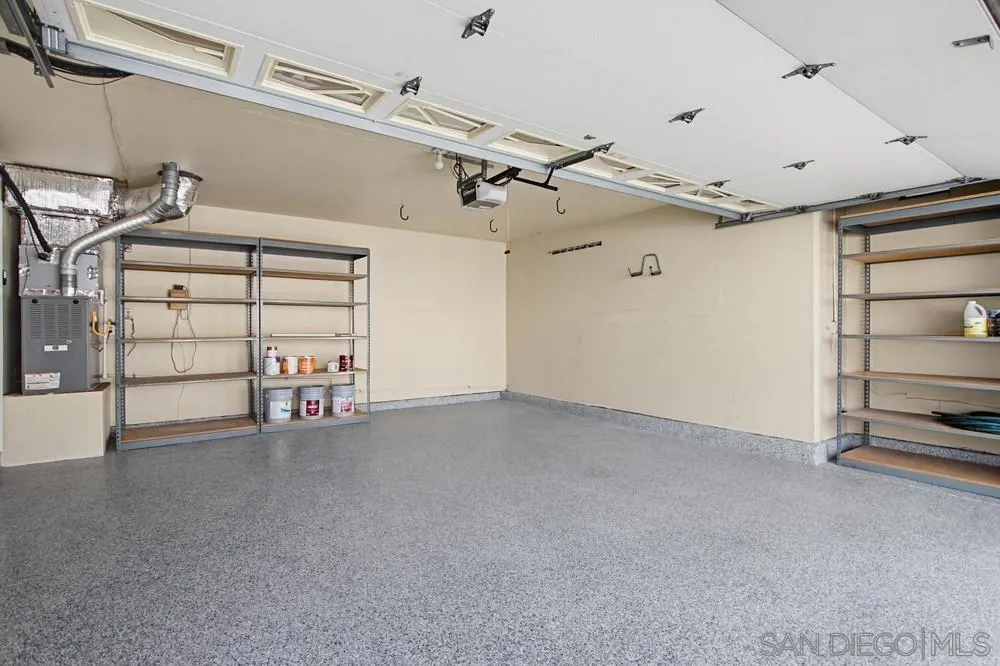 https://cdn.realtyfeed.com/cdn/127/260012899/1d3fc6e5ae19ede05acf46ad276180f2.webp
