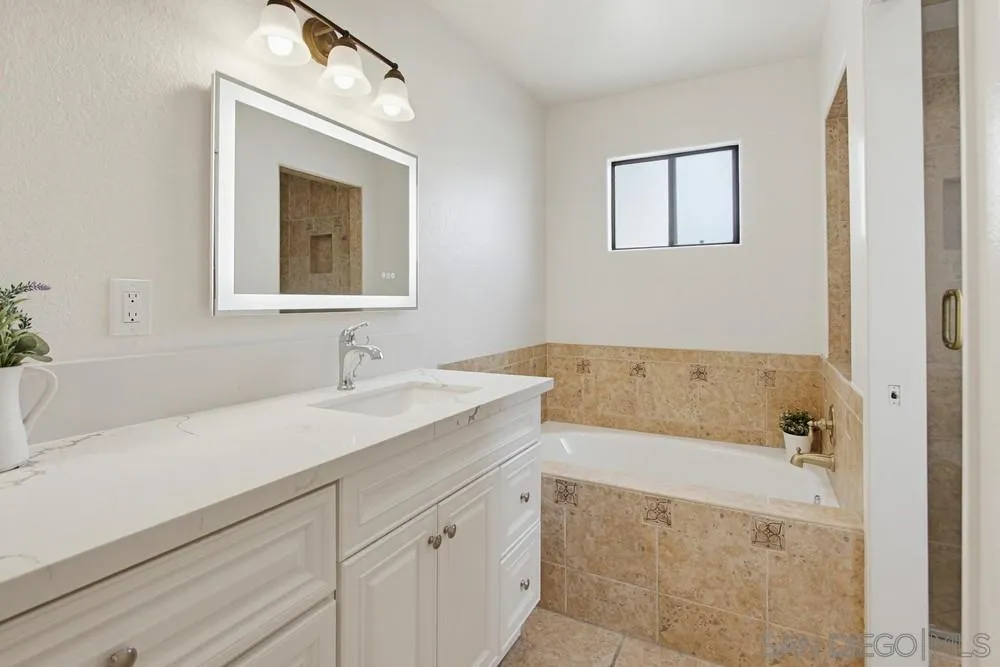 https://cdn.realtyfeed.com/cdn/127/260012899/207b0a4a138eb94d39528d8dbea7be49.webp