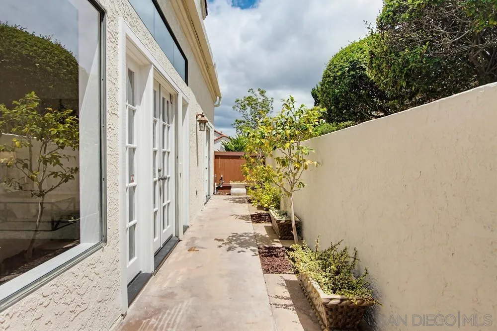 https://cdn.realtyfeed.com/cdn/127/260012899/3a1ddd7a3173a4dcaa7fd7b9d64e483e.webp