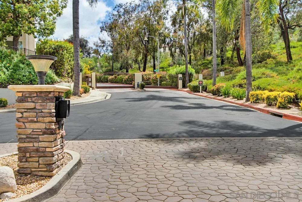 https://cdn.realtyfeed.com/cdn/127/260012899/a775a29c13692b88d0208364d240df10.webp