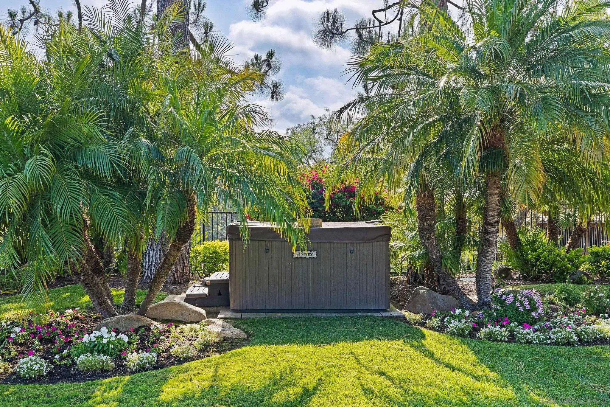 https://cdn.realtyfeed.com/cdn/127/260012900/9fab6c3c544a60a2f0504923e16b15f1.webp