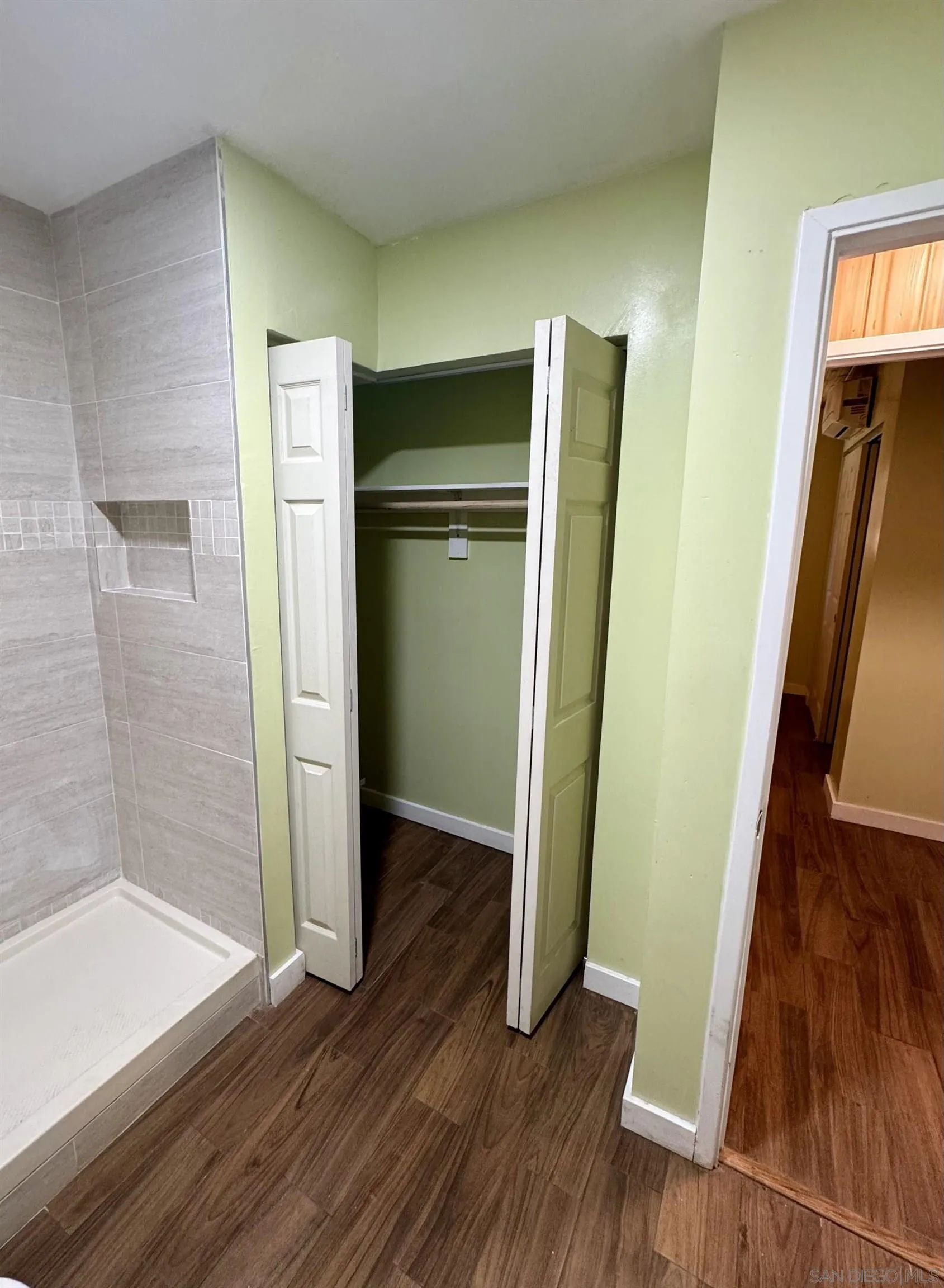 https://cdn.realtyfeed.com/cdn/127/260012901/45991664cfaf3bf296f51999f2ec9a8c.webp