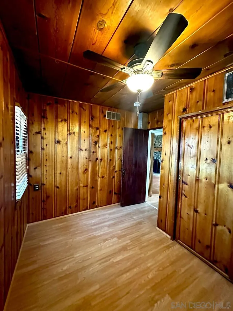 https://cdn.realtyfeed.com/cdn/127/260012901/69ad603f92b04bbbdfa5622c2ae118c7.webp