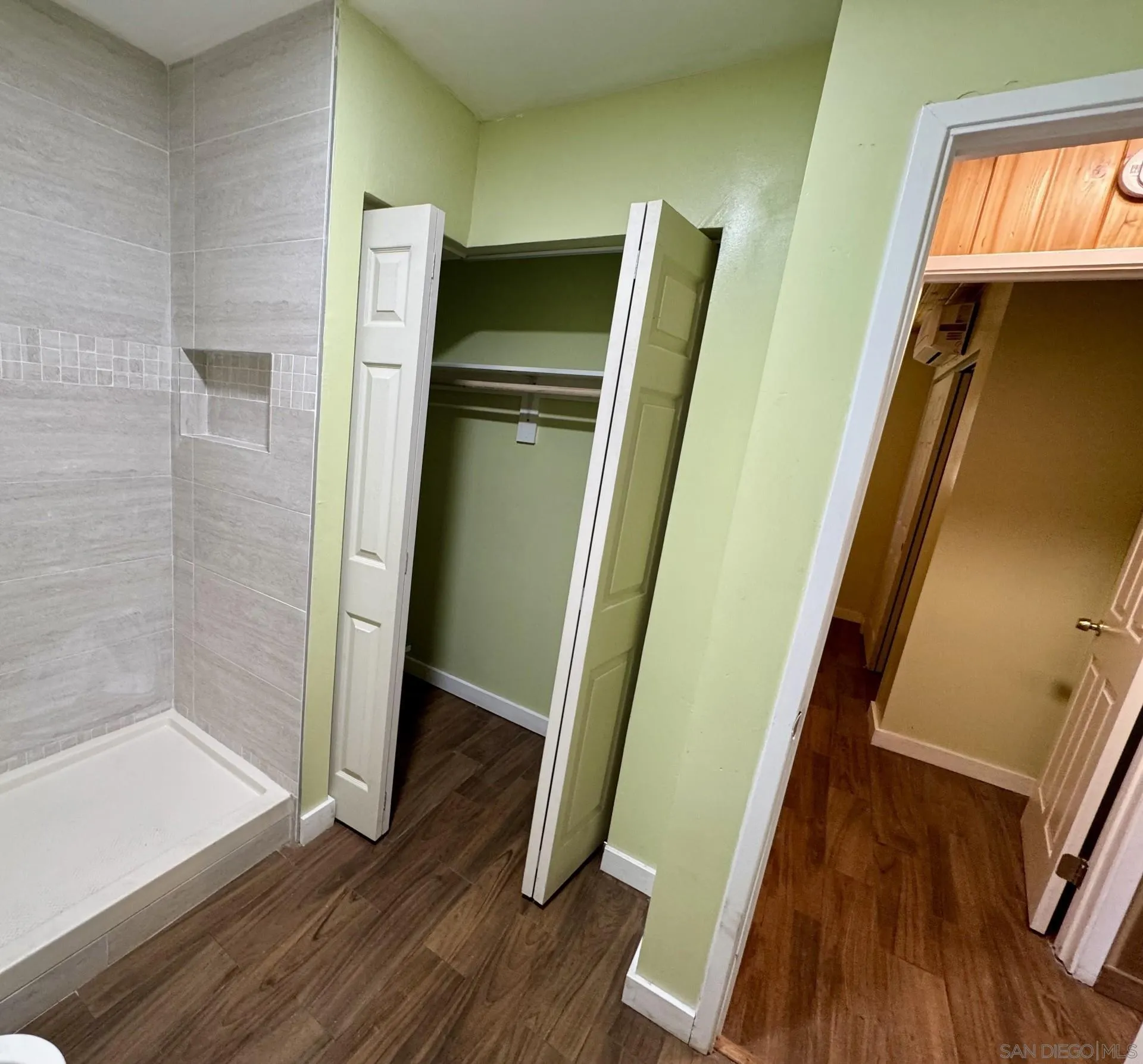 https://cdn.realtyfeed.com/cdn/127/260012901/c194a7433e1ae707d3482210b49097df.webp