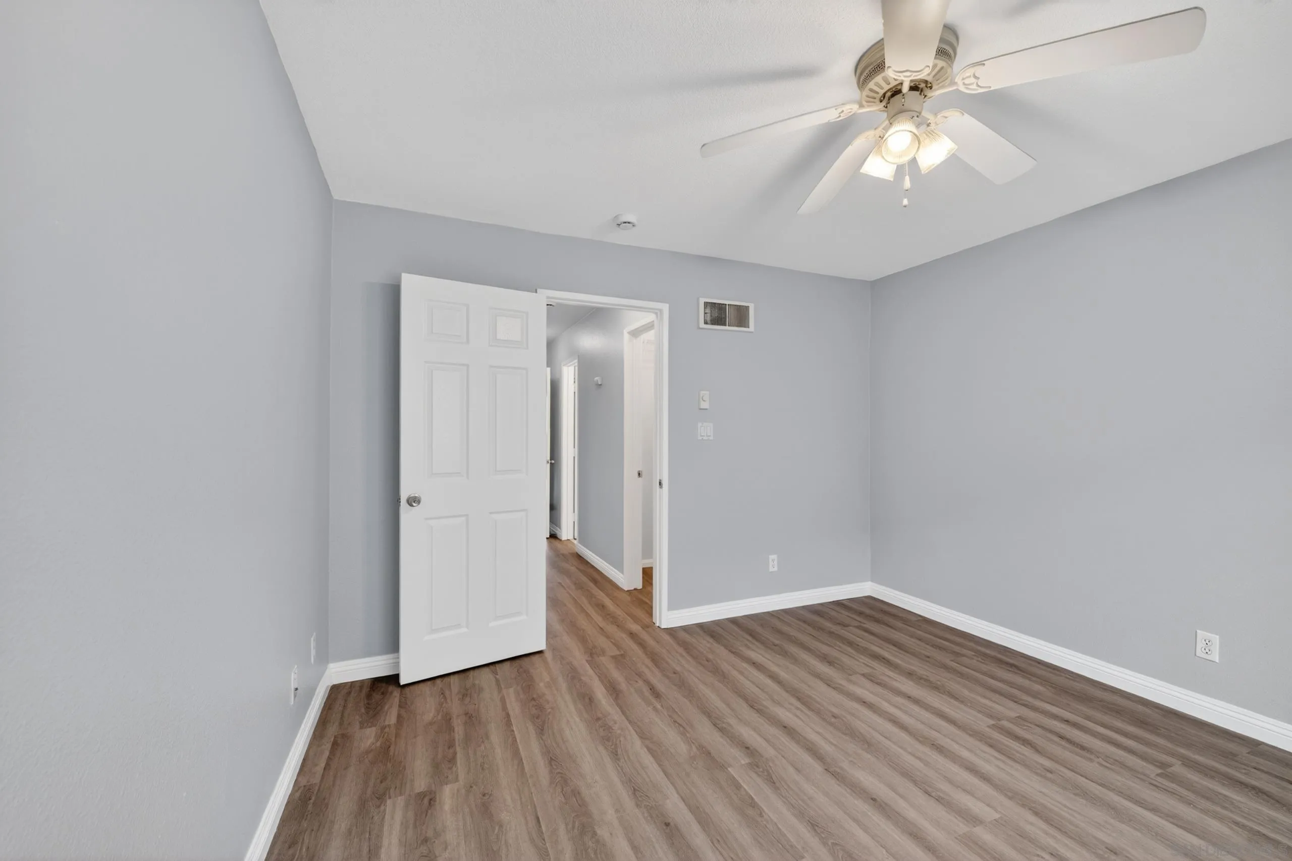 Photo #15: 260012902 Listing: Photo #15