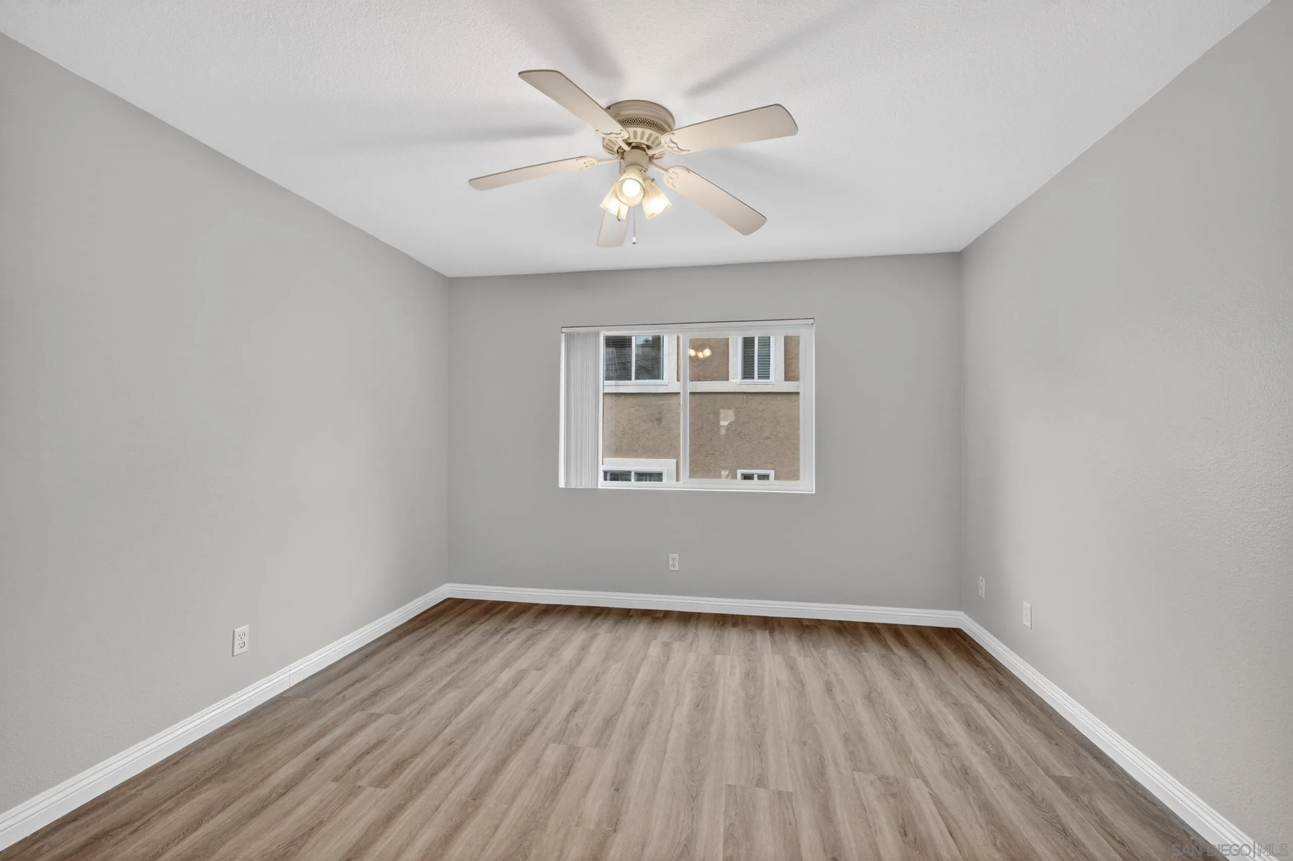 Photo #13: 260012902 Listing: Photo #13