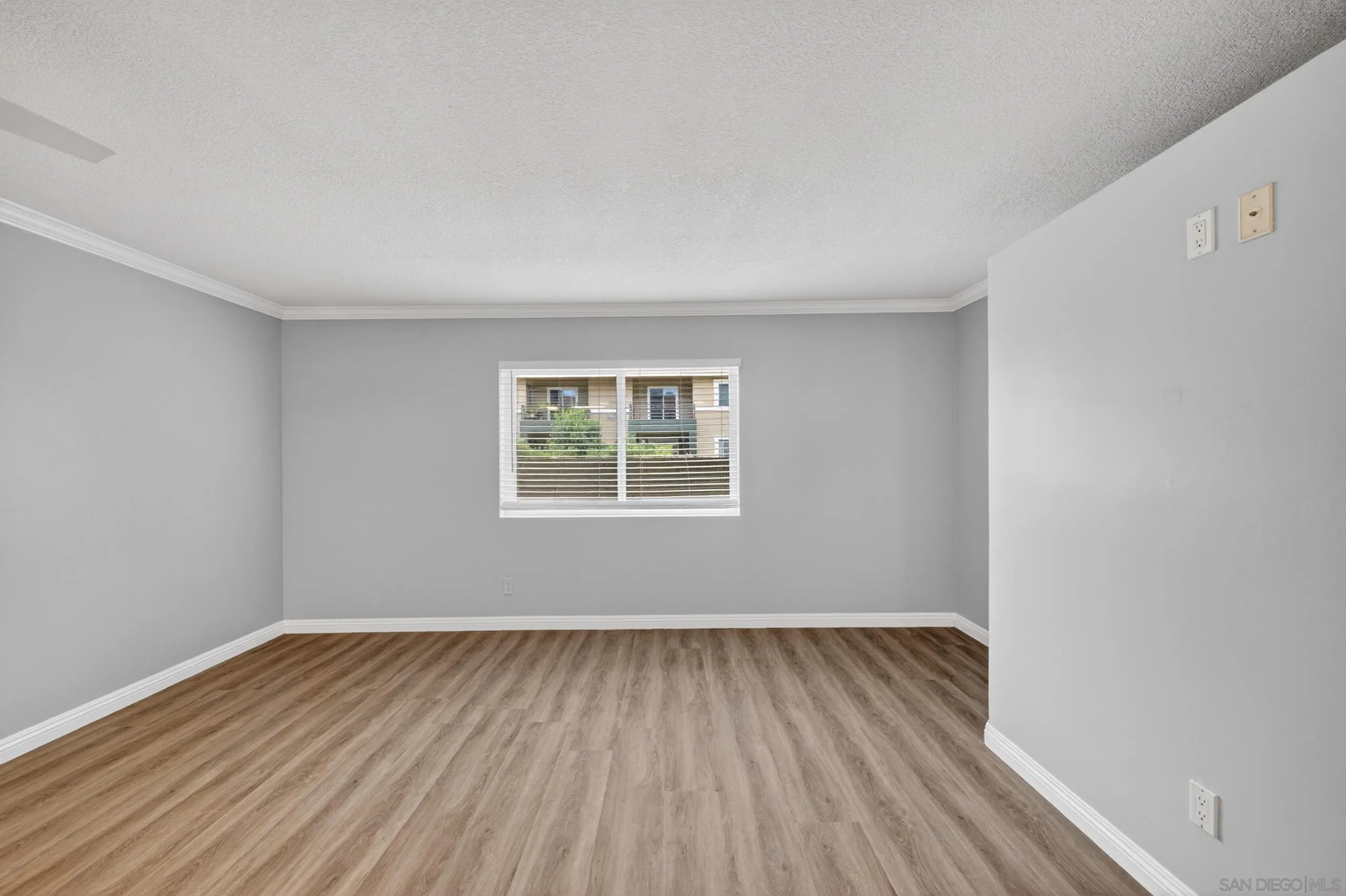 Photo #9: 260012902 Listing: Photo #9