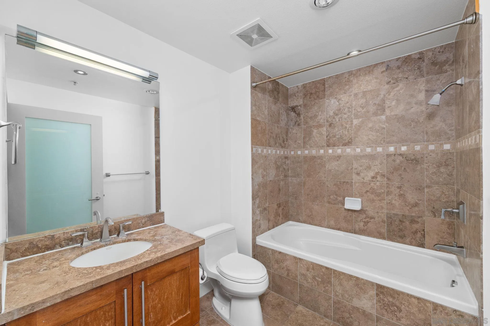 https://cdn.realtyfeed.com/cdn/127/260012905/04389e70846ac3b0b12eee90e2f110b1.webp