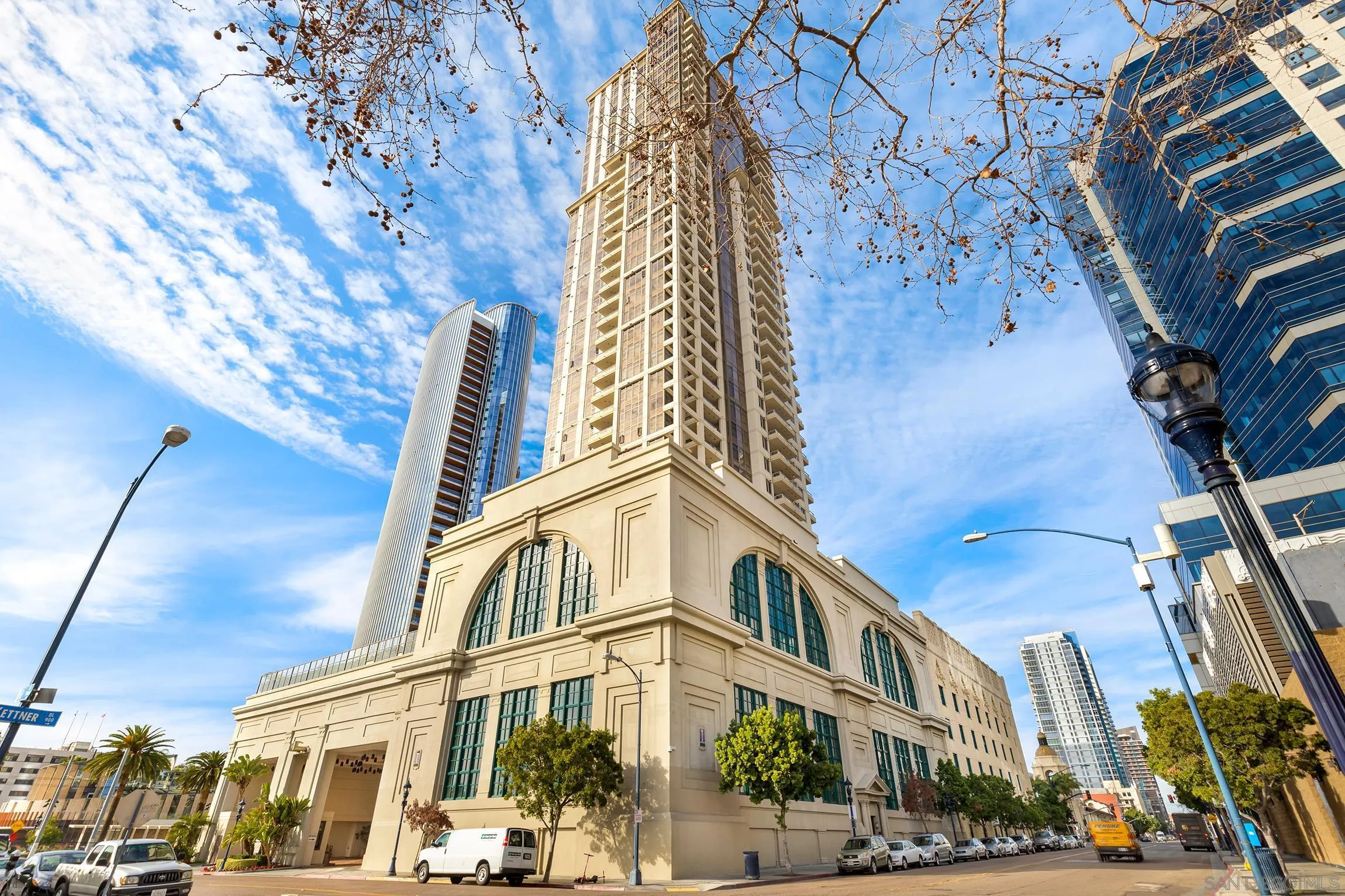 https://cdn.realtyfeed.com/cdn/127/260012905/143bc818e28491283f9a18ac2d21a518.webp