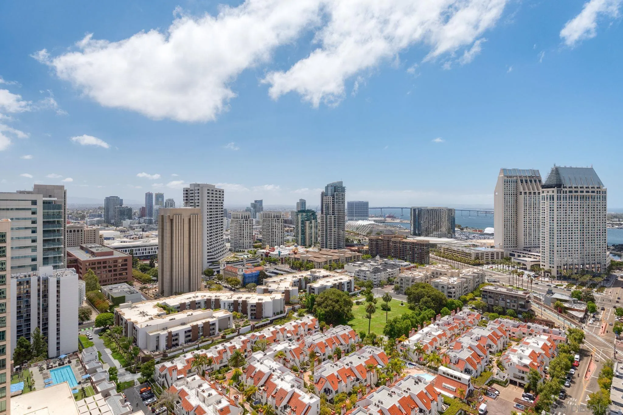 https://cdn.realtyfeed.com/cdn/127/260012905/2b678429943fb5b0e9a90e55e47e5b5b.webp