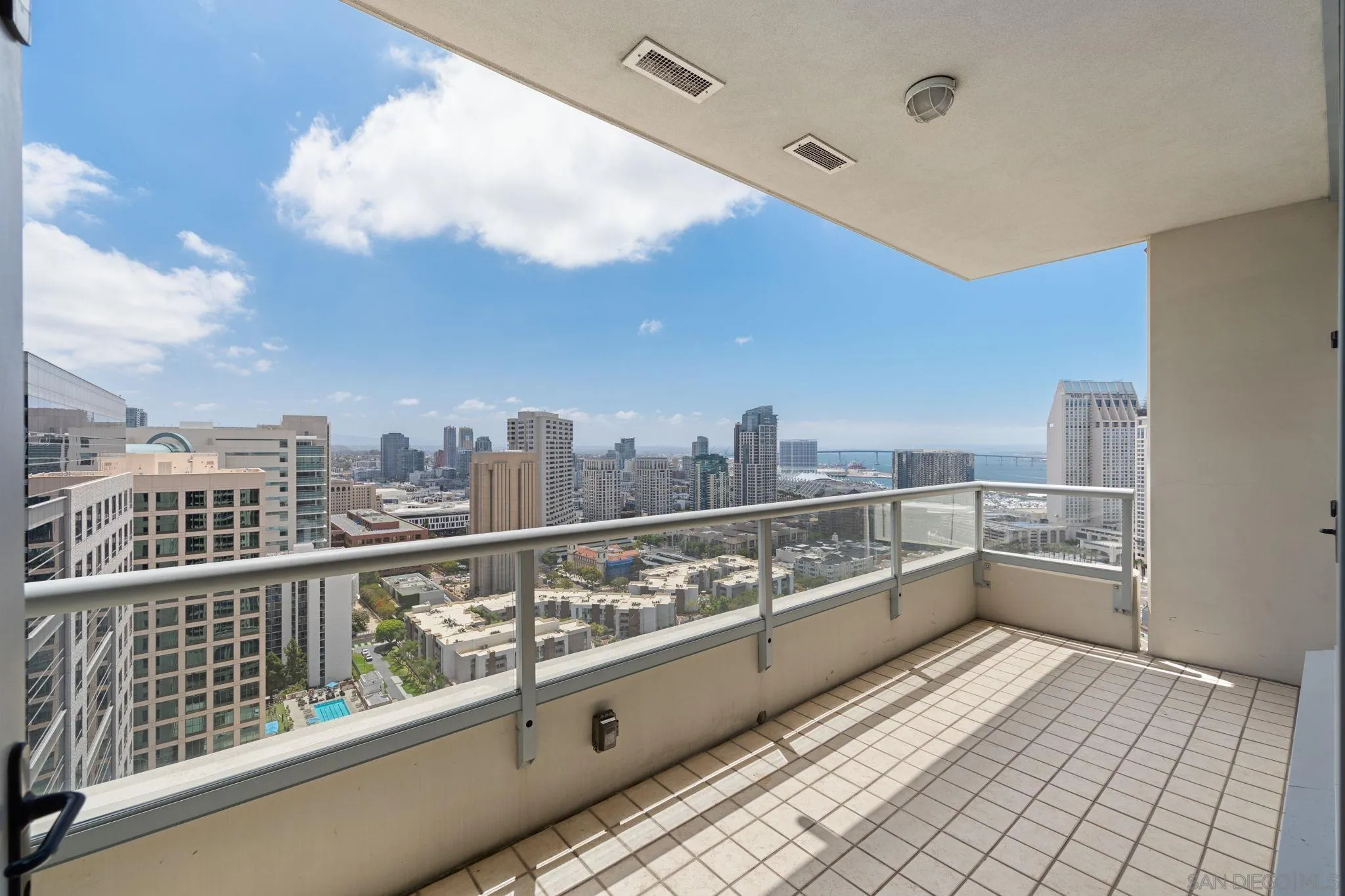 https://cdn.realtyfeed.com/cdn/127/260012905/336e8dd9ec1865331fa78742e3eee657.webp