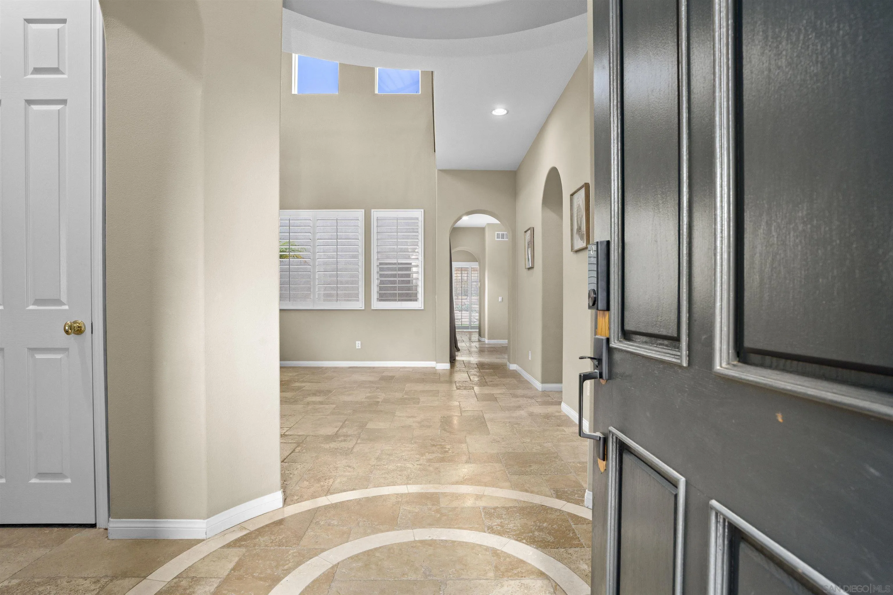 https://cdn.realtyfeed.com/cdn/127/260012908/59c82580f829e5a3c69d836c0d6e3751.webp