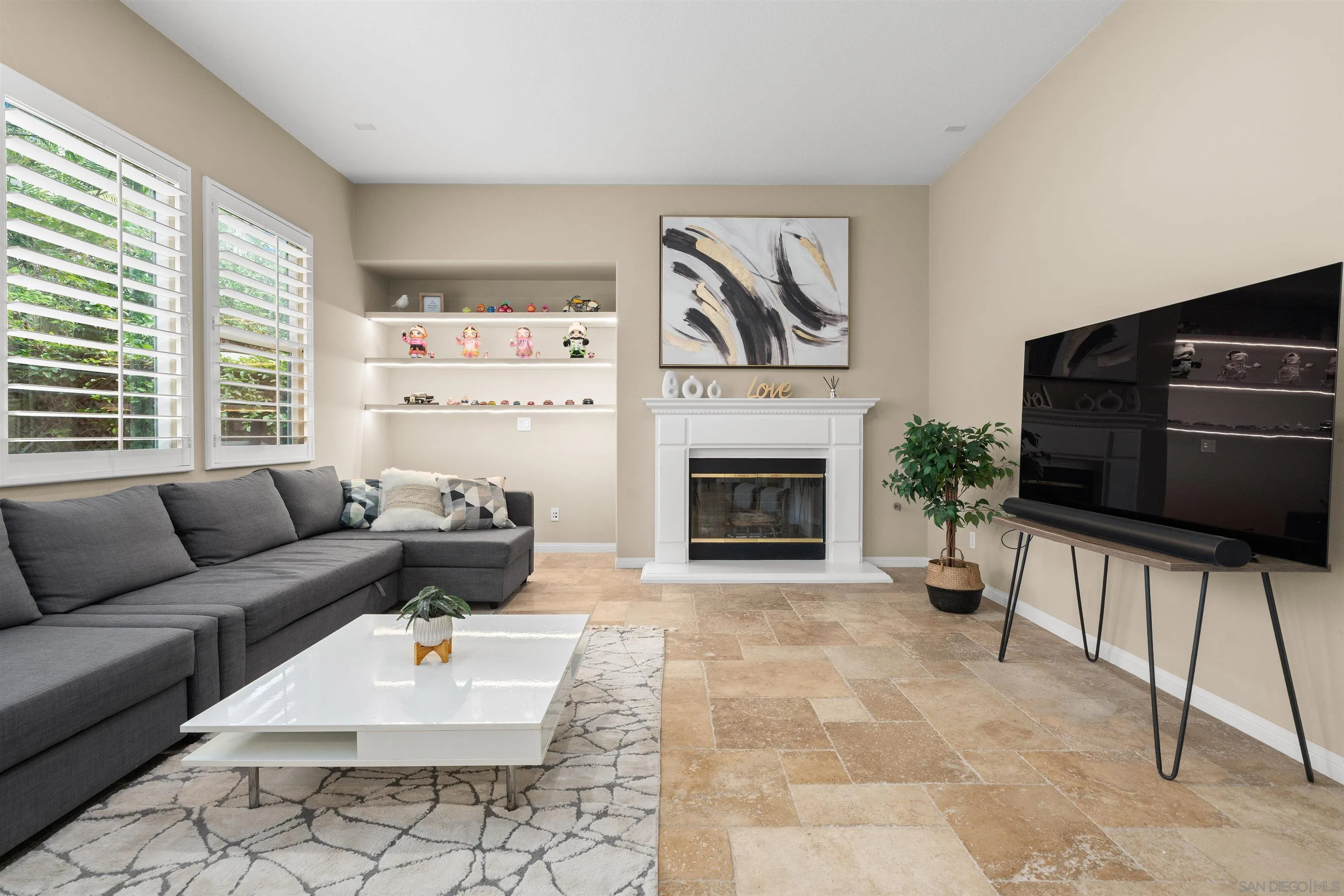 https://cdn.realtyfeed.com/cdn/127/260012908/642cdd41d1a5b4923dc5f20757ab5468.webp