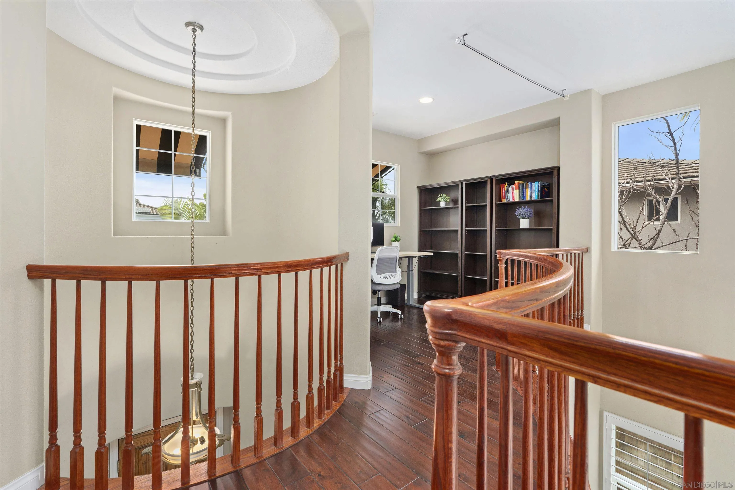 https://cdn.realtyfeed.com/cdn/127/260012908/93b7b970b47a165a088d44f8a929d755.webp