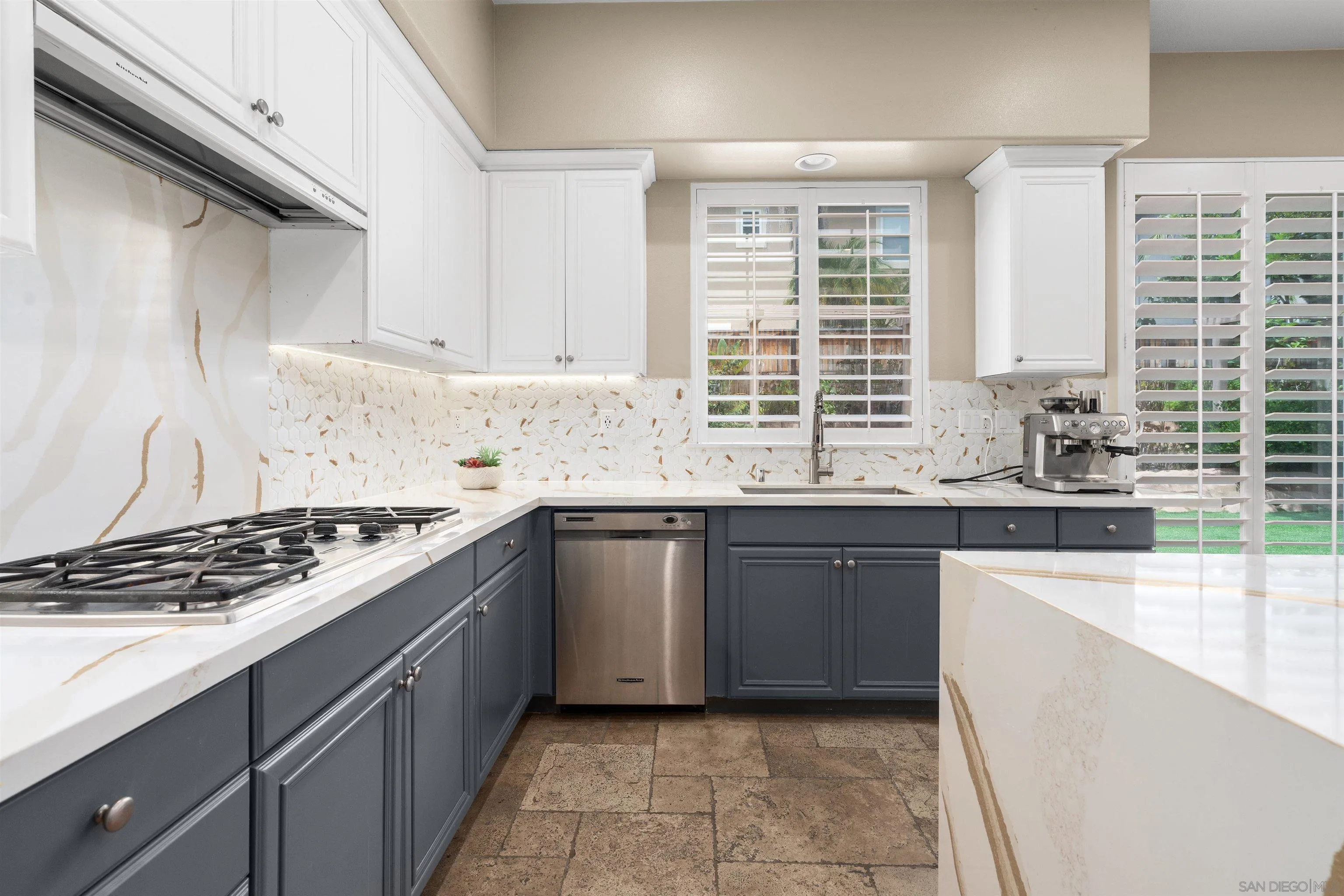 https://cdn.realtyfeed.com/cdn/127/260012908/b04bdce0955991c2345a14984745deee.webp