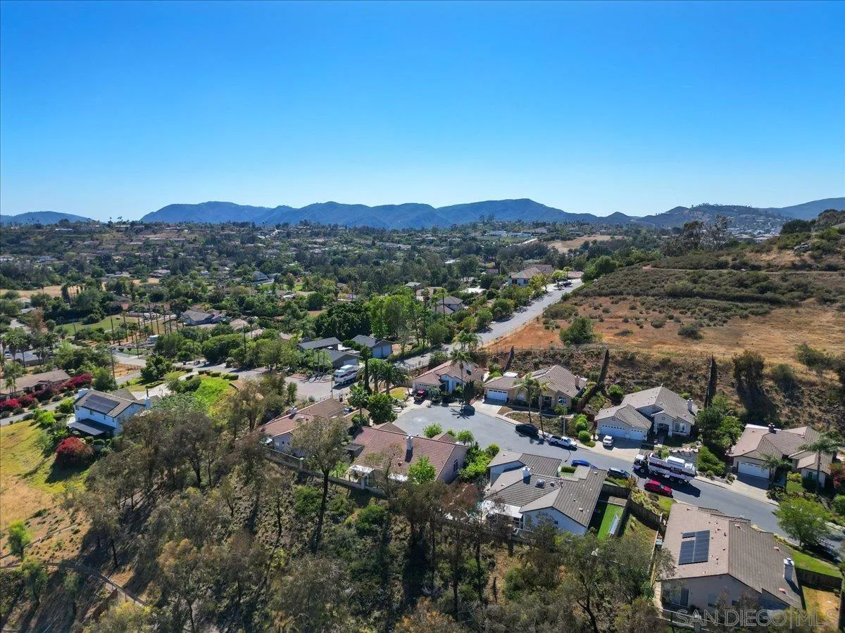 https://cdn.realtyfeed.com/cdn/127/260012911/147c8647ce87a686850fd589521b7b54.webp